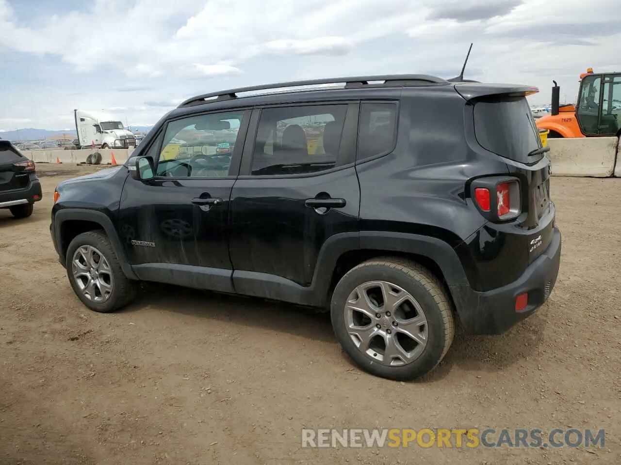 2 fotografías del automóvil dañado ZACNJBD1XKPK28728 JEEP RENEGADE 2019