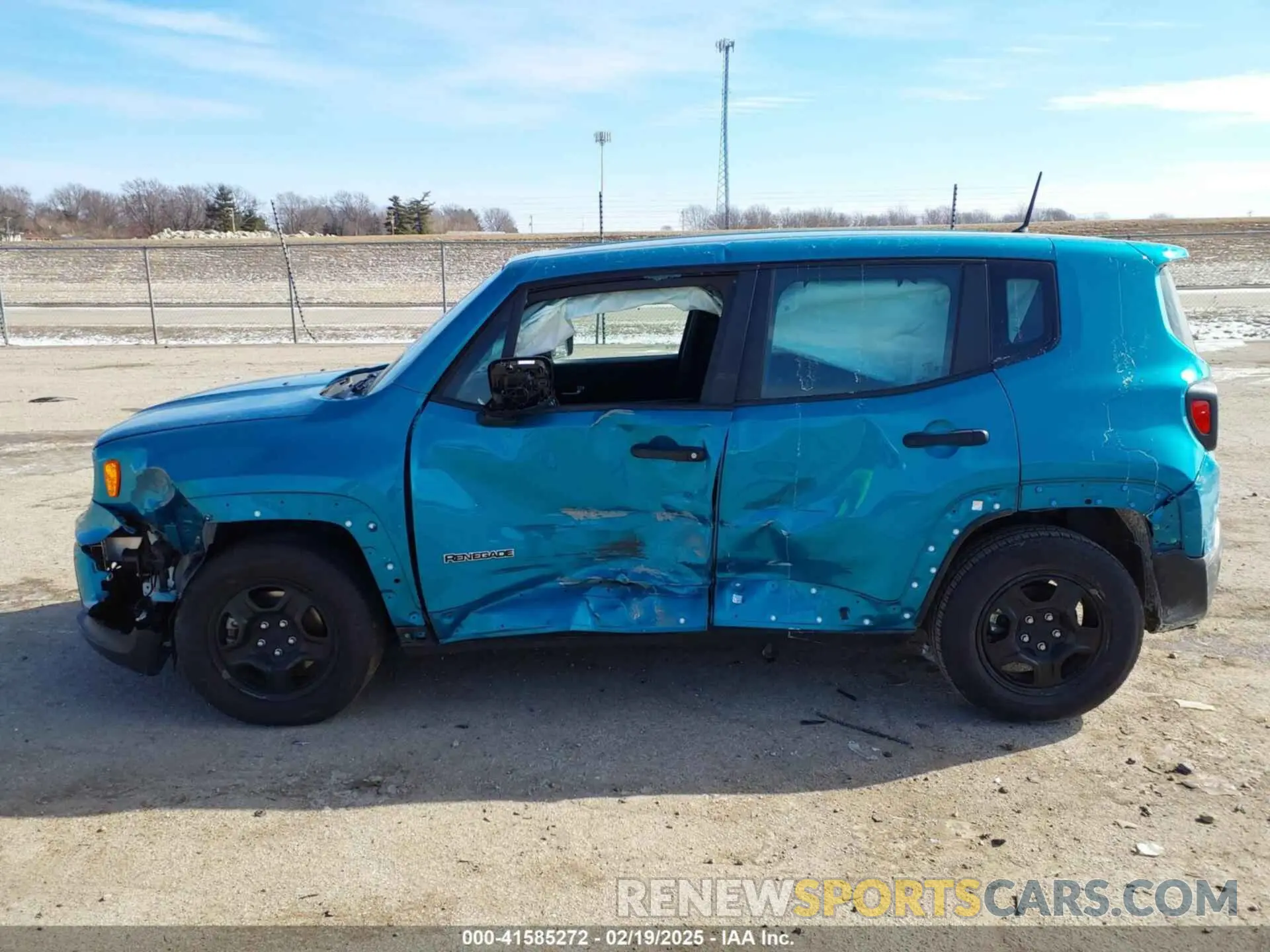 15 fotografías del automóvil dañado ZACNJAAB1LPL35899 JEEP RENEGADE 2020