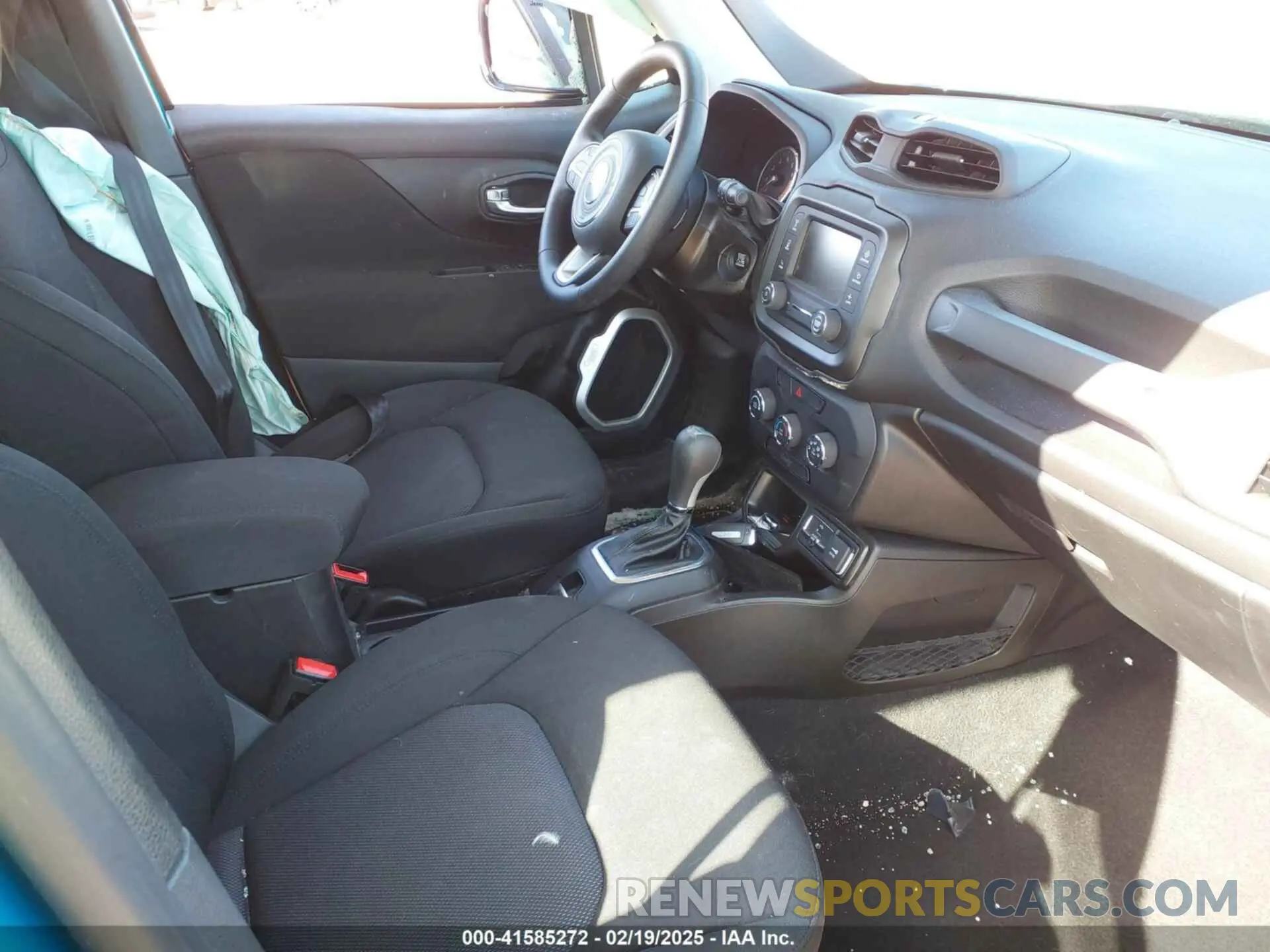 5 fotografías del automóvil dañado ZACNJAAB1LPL35899 JEEP RENEGADE 2020