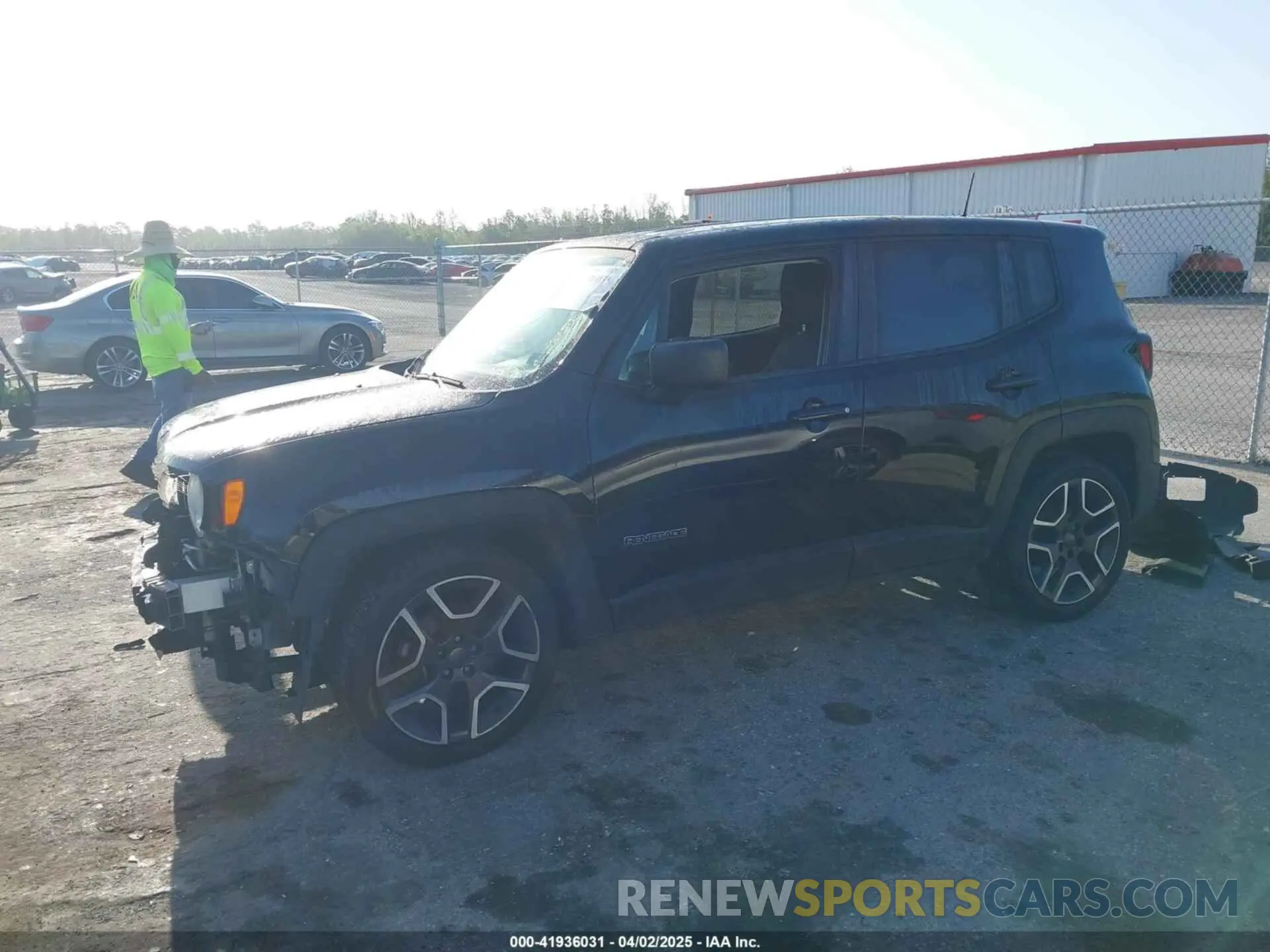 2 fotografías del automóvil dañado ZACNJAAB2LPL84352 JEEP RENEGADE 2020