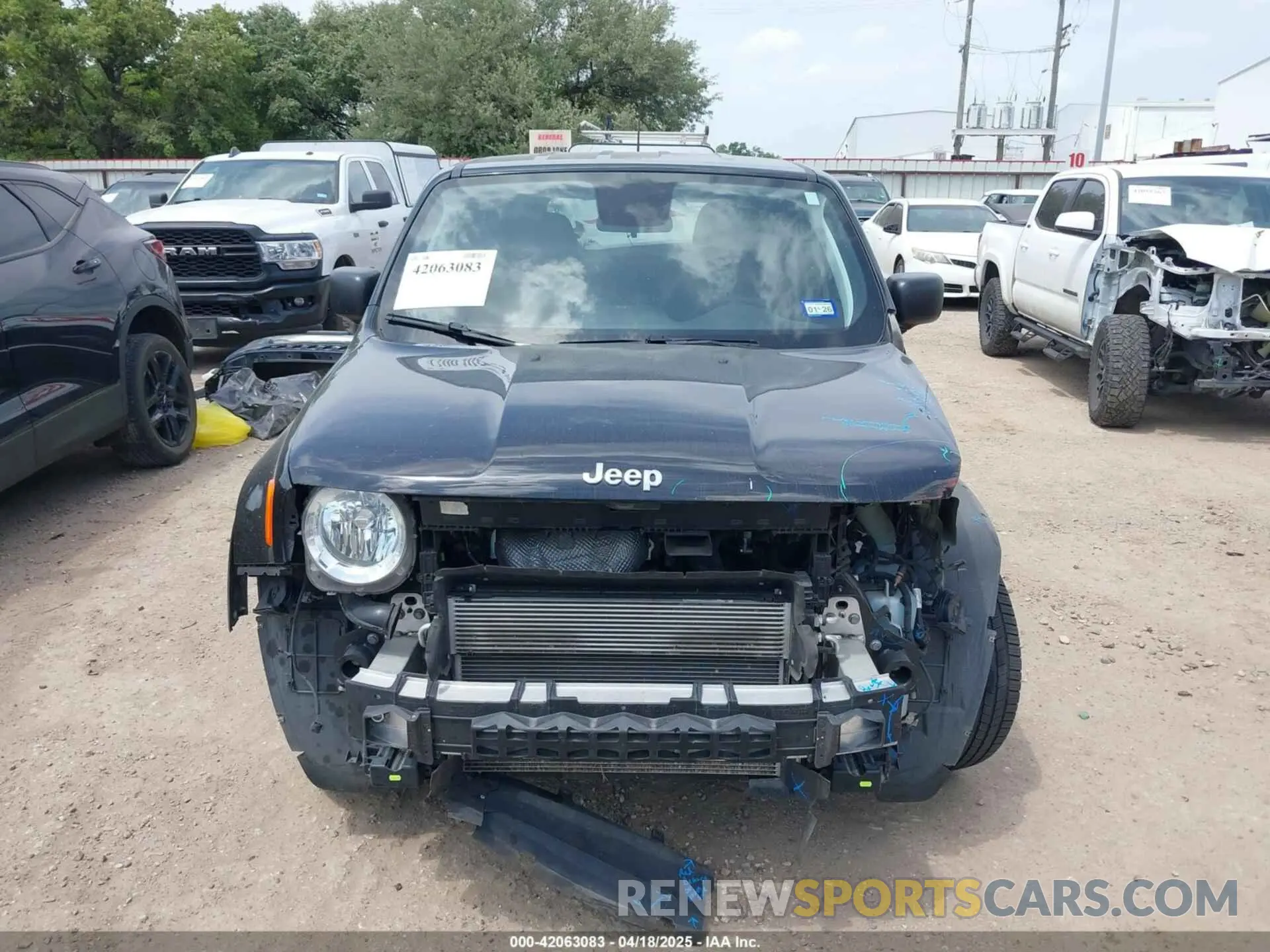 13 fotografías del automóvil dañado ZACNJAAB2LPM06219 JEEP RENEGADE 2020