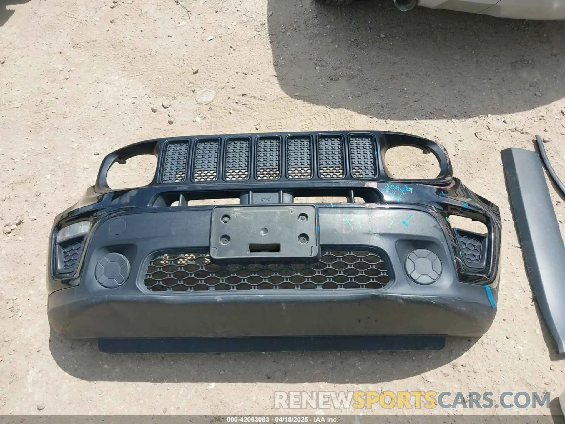 18 fotografías del automóvil dañado ZACNJAAB2LPM06219 JEEP RENEGADE 2020