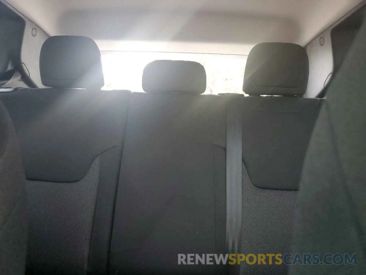10 fotografías del automóvil dañado ZACNJAAB3LPL00927 JEEP RENEGADE 2020