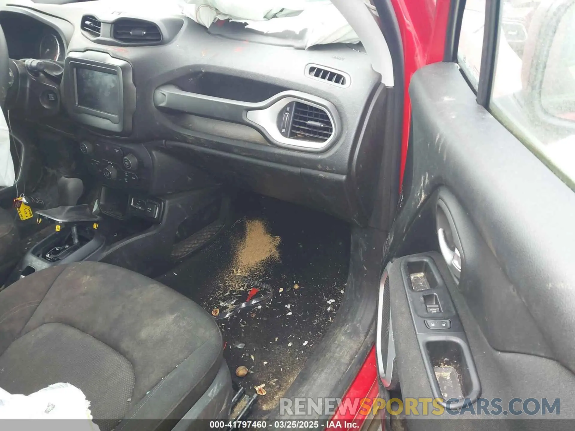 5 fotografías del automóvil dañado ZACNJAAB4LPM06853 JEEP RENEGADE 2020
