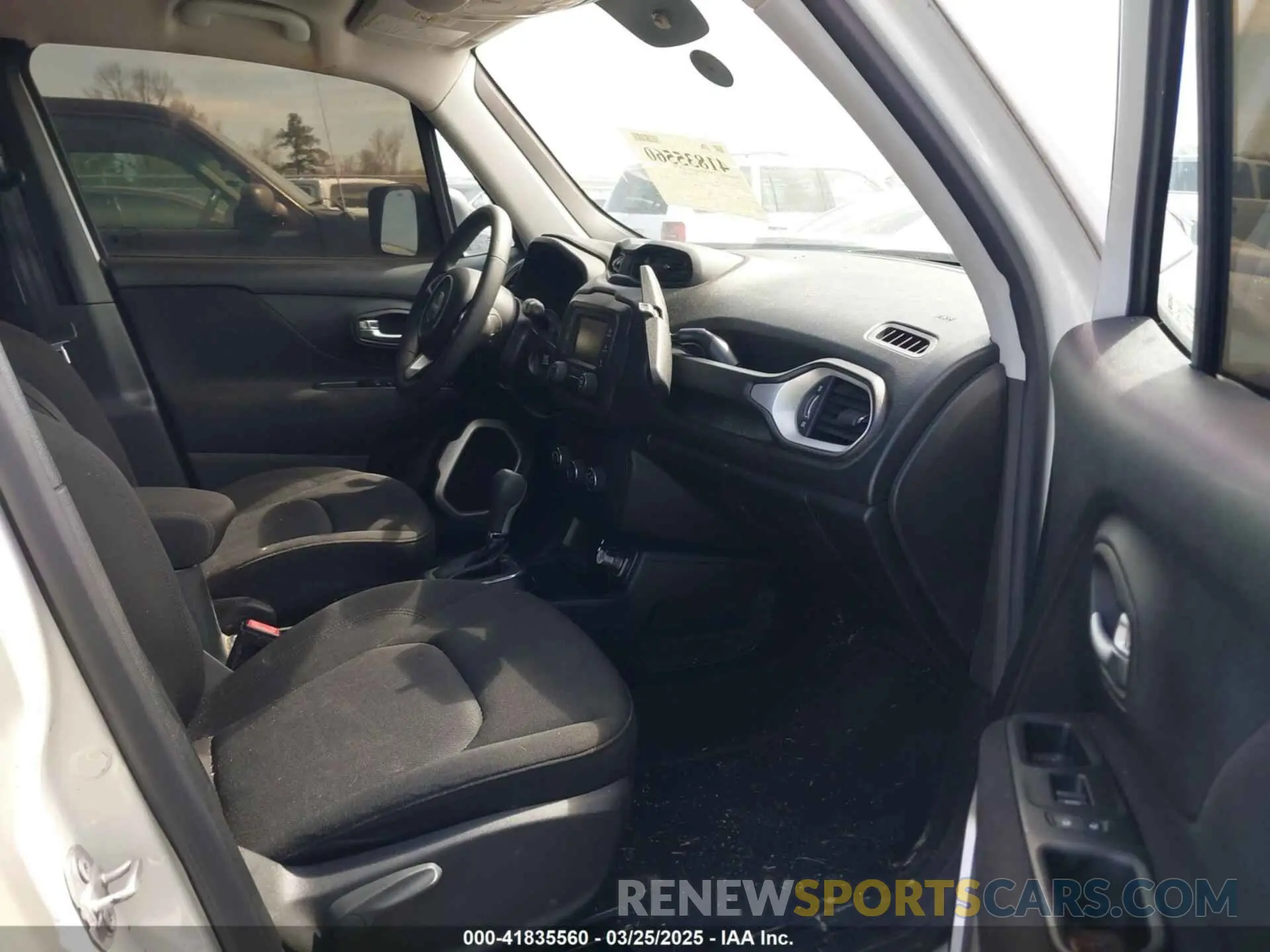 5 fotografías del automóvil dañado ZACNJAAB8LPK96809 JEEP RENEGADE 2020