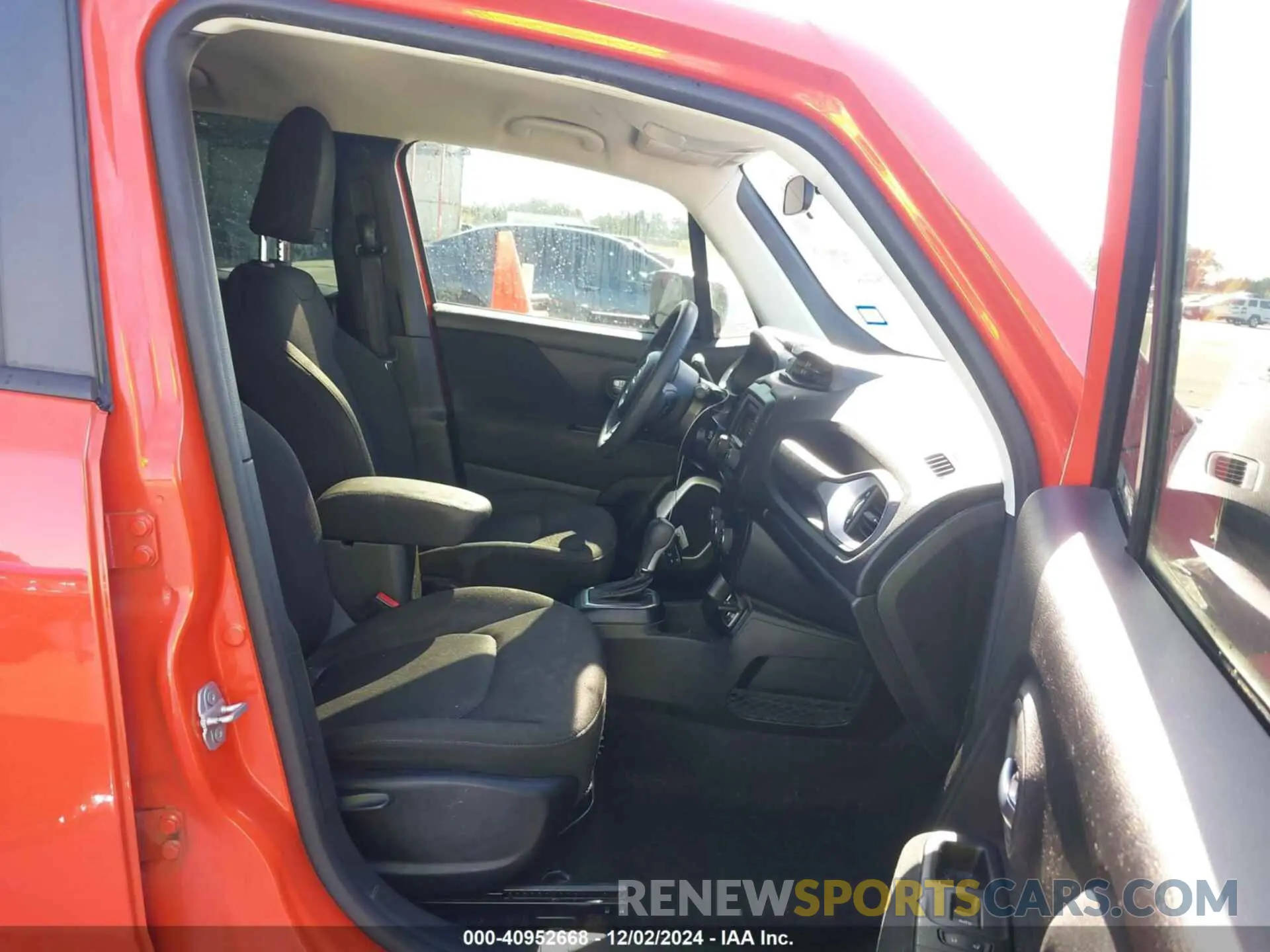 5 fotografías del automóvil dañado ZACNJAAB8LPL86428 JEEP RENEGADE 2020