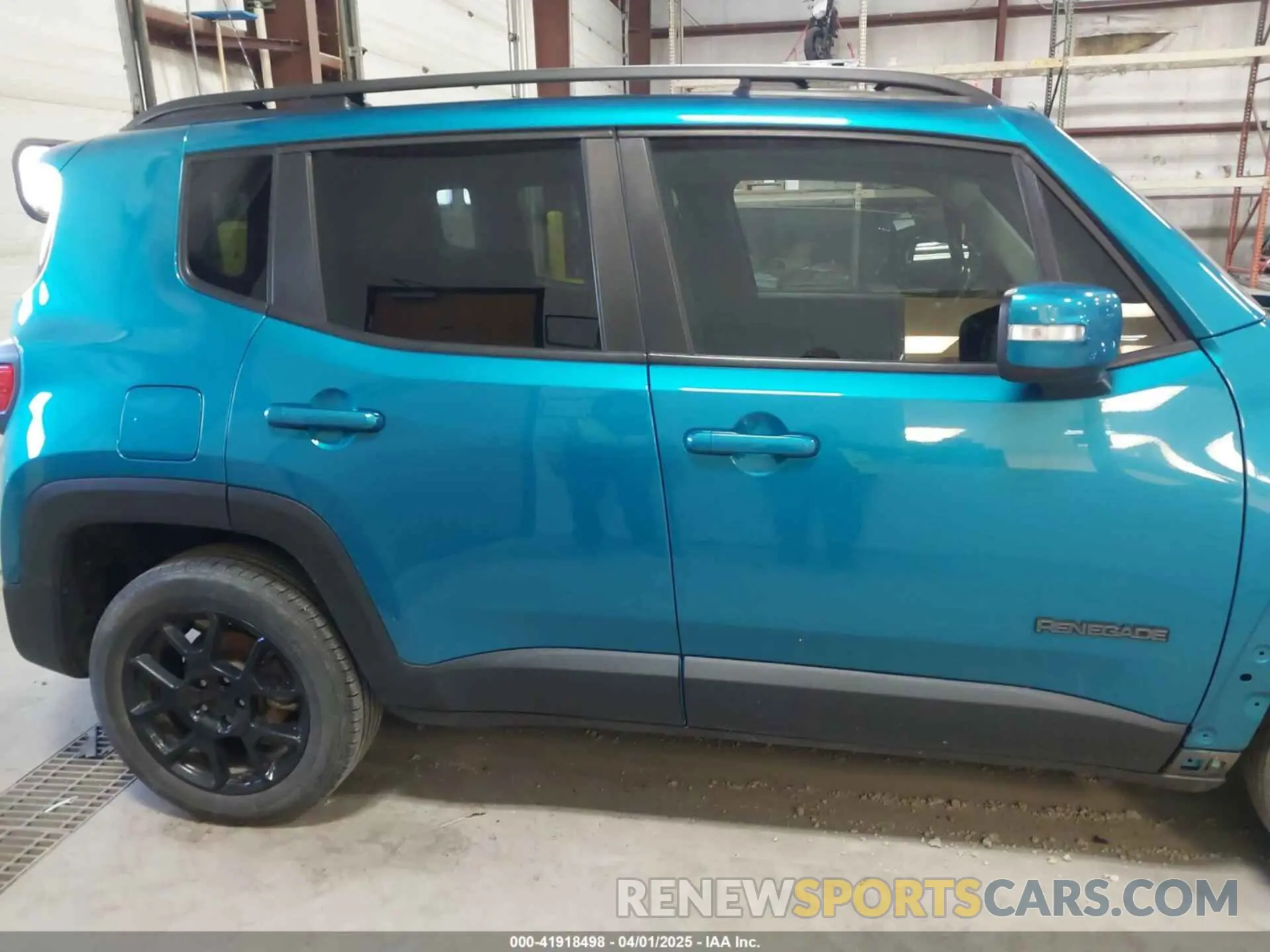 14 fotografías del automóvil dañado ZACNJABB0LPL09308 JEEP RENEGADE 2020