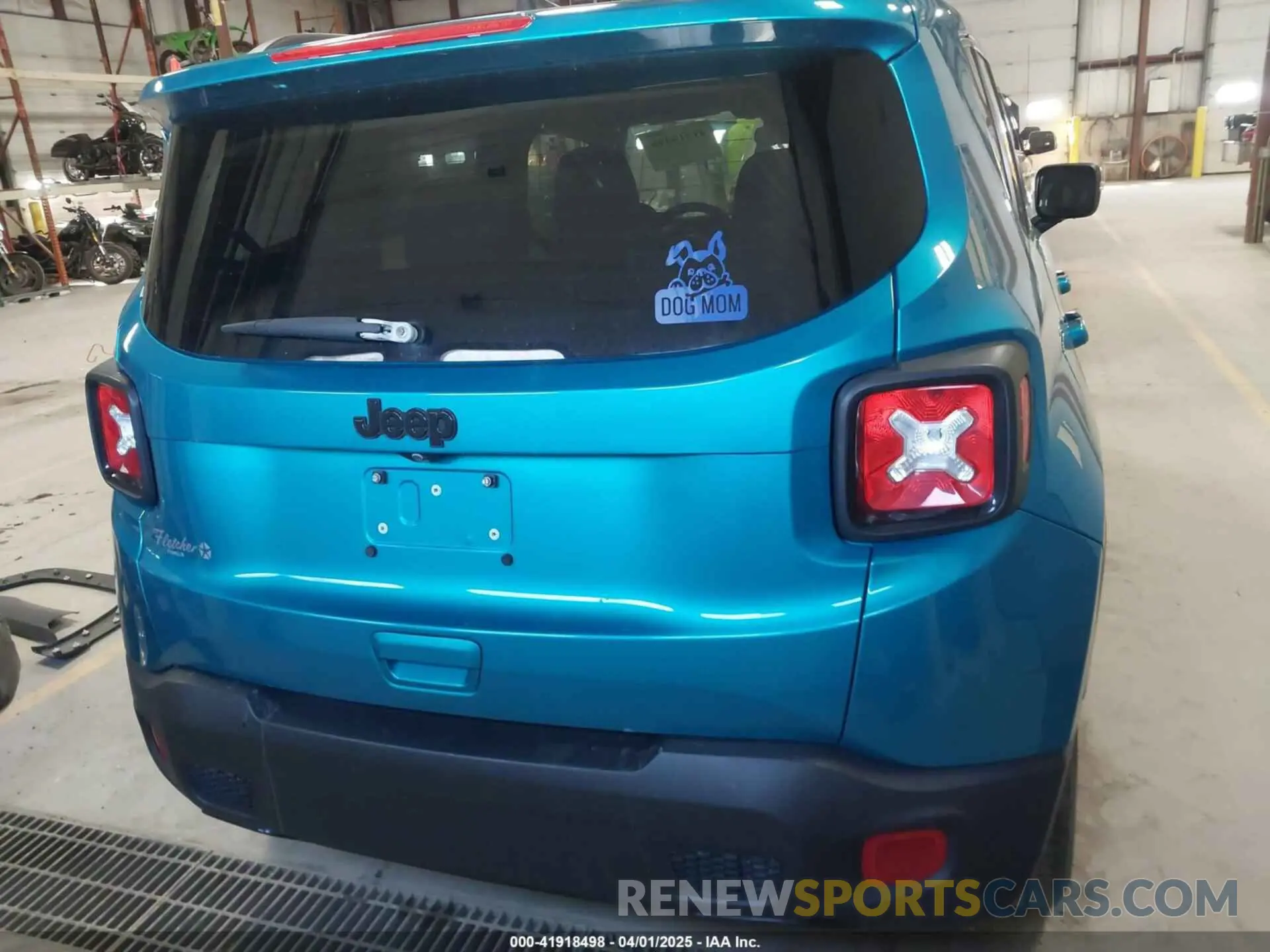 17 fotografías del automóvil dañado ZACNJABB0LPL09308 JEEP RENEGADE 2020