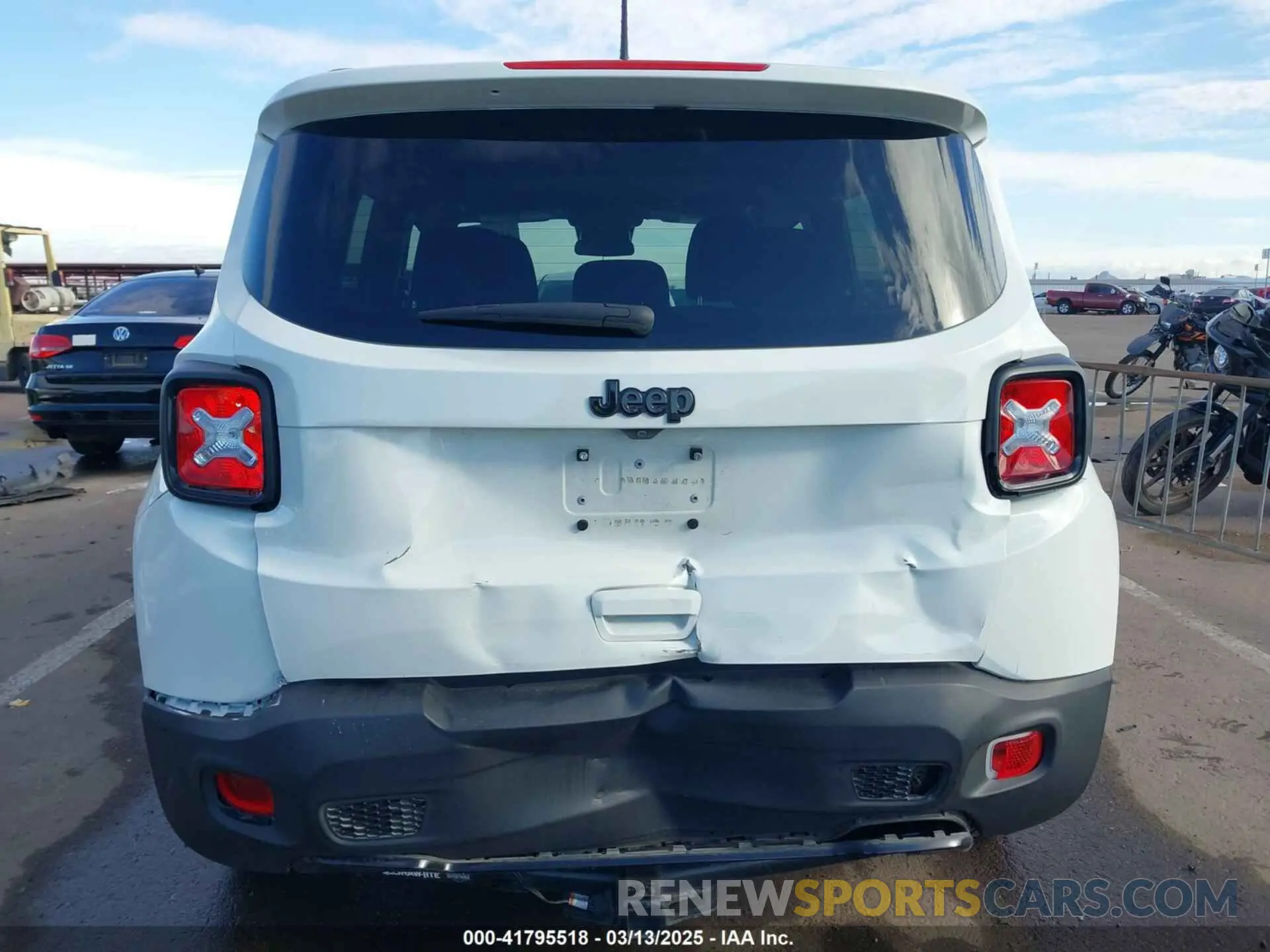 6 fotografías del automóvil dañado ZACNJABB2LPL28670 JEEP RENEGADE 2020