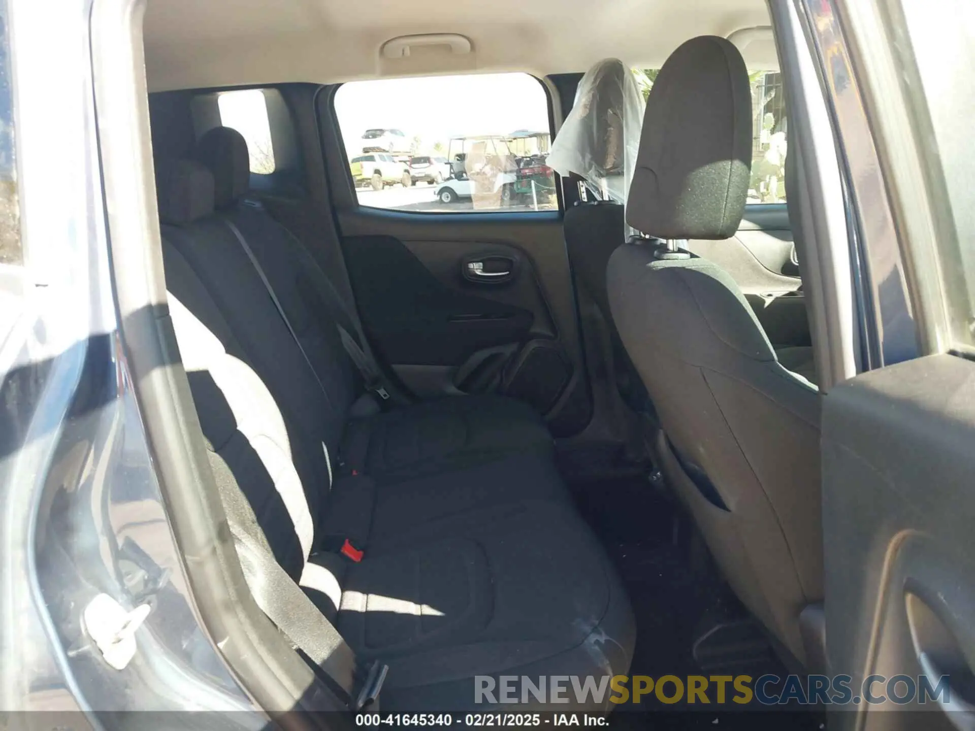 8 fotografías del automóvil dañado ZACNJABB4LPL84593 JEEP RENEGADE 2020