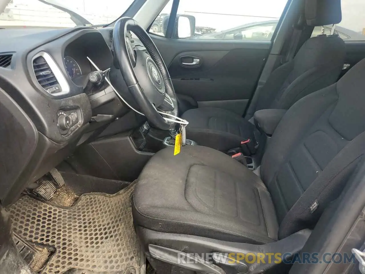 7 fotografías del automóvil dañado ZACNJABB5LPL67902 JEEP RENEGADE 2020