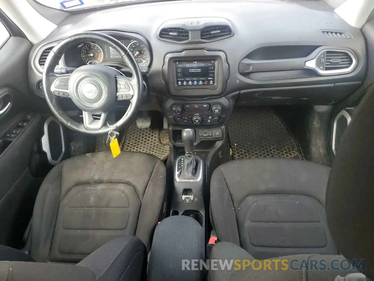 8 fotografías del automóvil dañado ZACNJABB5LPL67902 JEEP RENEGADE 2020
