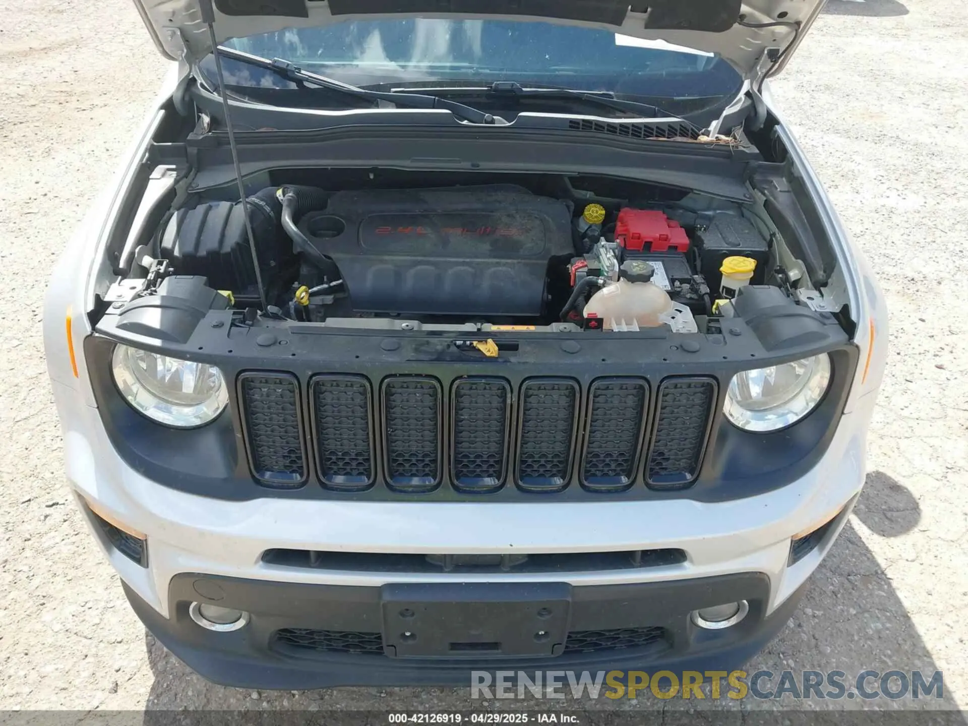 10 fotografías del automóvil dañado ZACNJABB5LPL92881 JEEP RENEGADE 2020