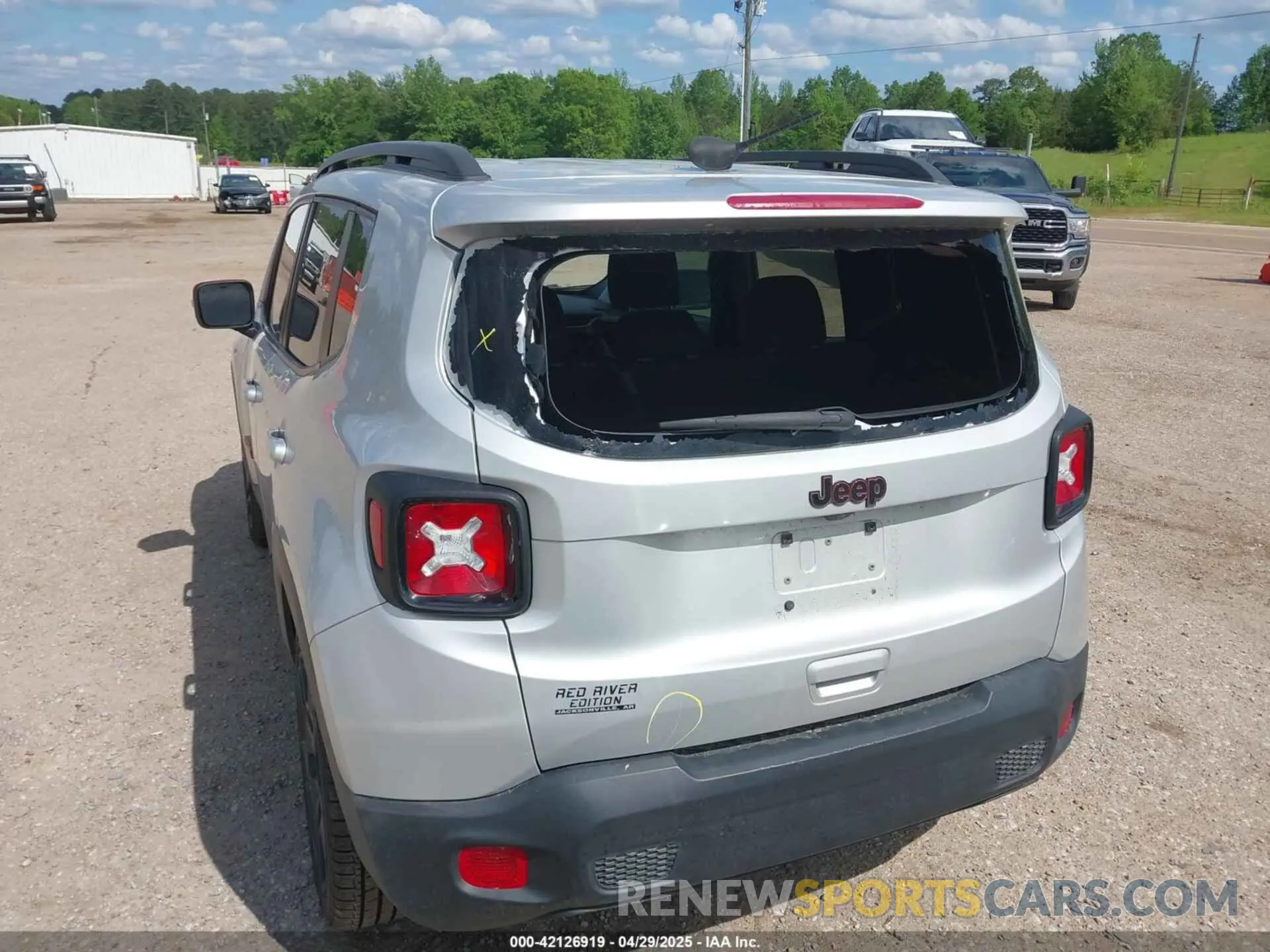6 fotografías del automóvil dañado ZACNJABB5LPL92881 JEEP RENEGADE 2020