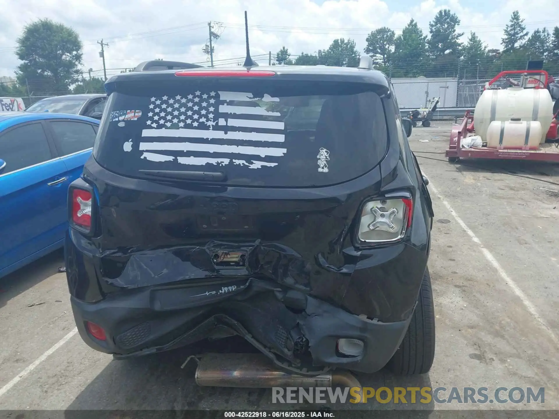 16 fotografías del automóvil dañado ZACNJABB8LPL16362 JEEP RENEGADE 2020