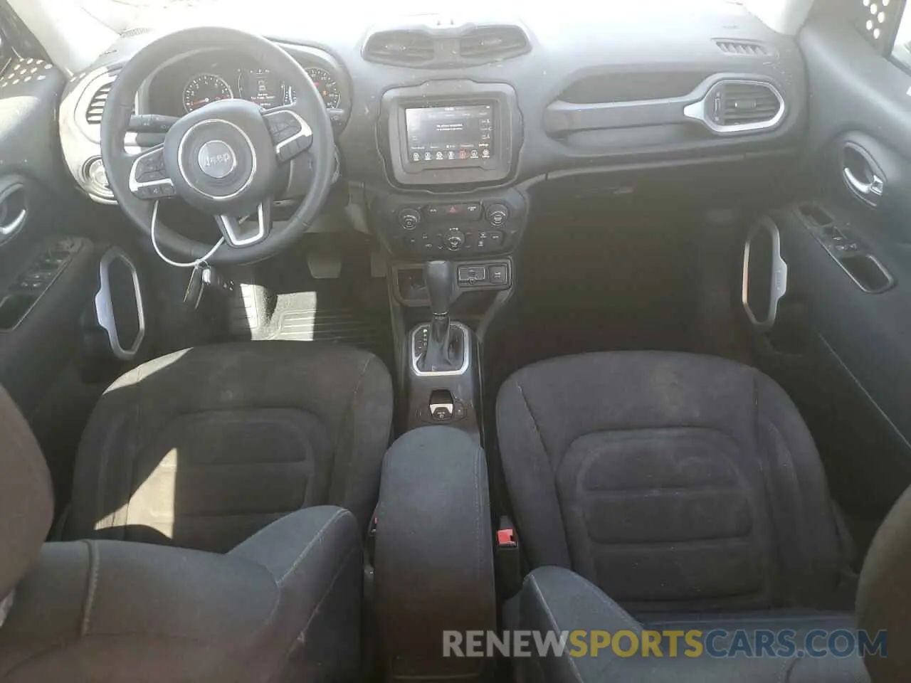 8 fotografías del automóvil dañado ZACNJABB8LPL46722 JEEP RENEGADE 2020