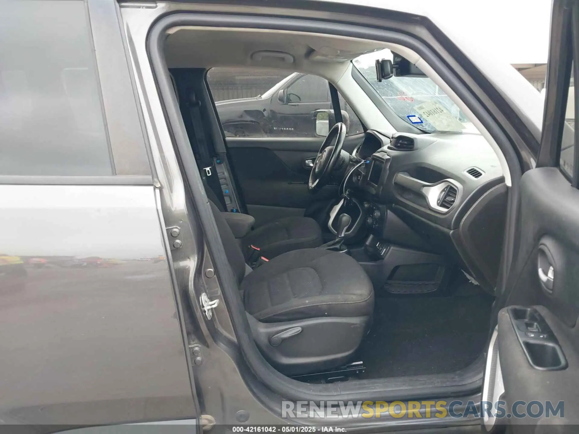 5 fotografías del automóvil dañado ZACNJABB8LPL62919 JEEP RENEGADE 2020
