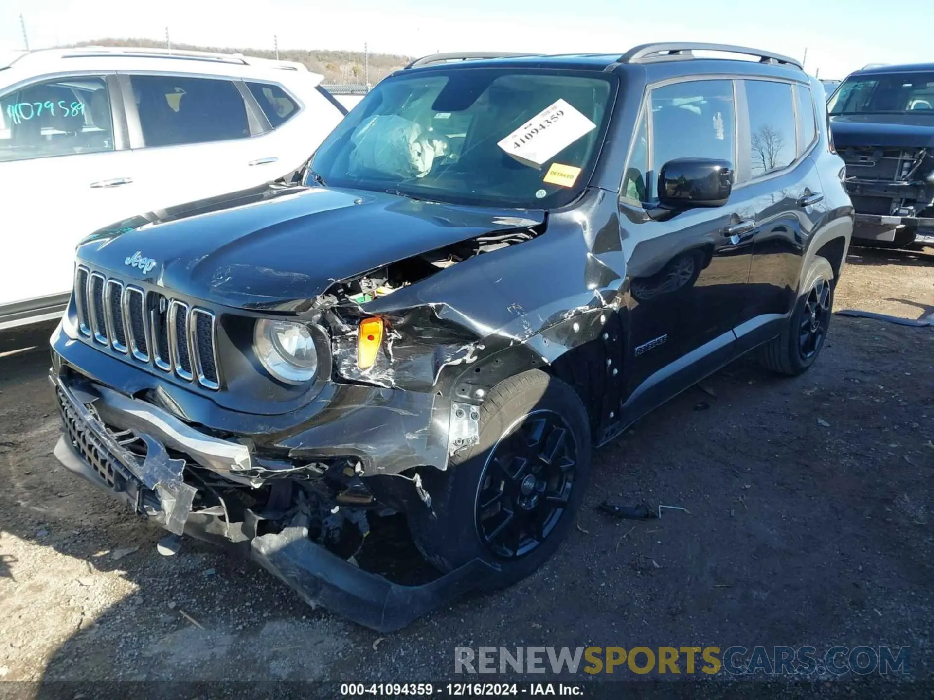 2 fotografías del automóvil dañado ZACNJABB9LPL50634 JEEP RENEGADE 2020