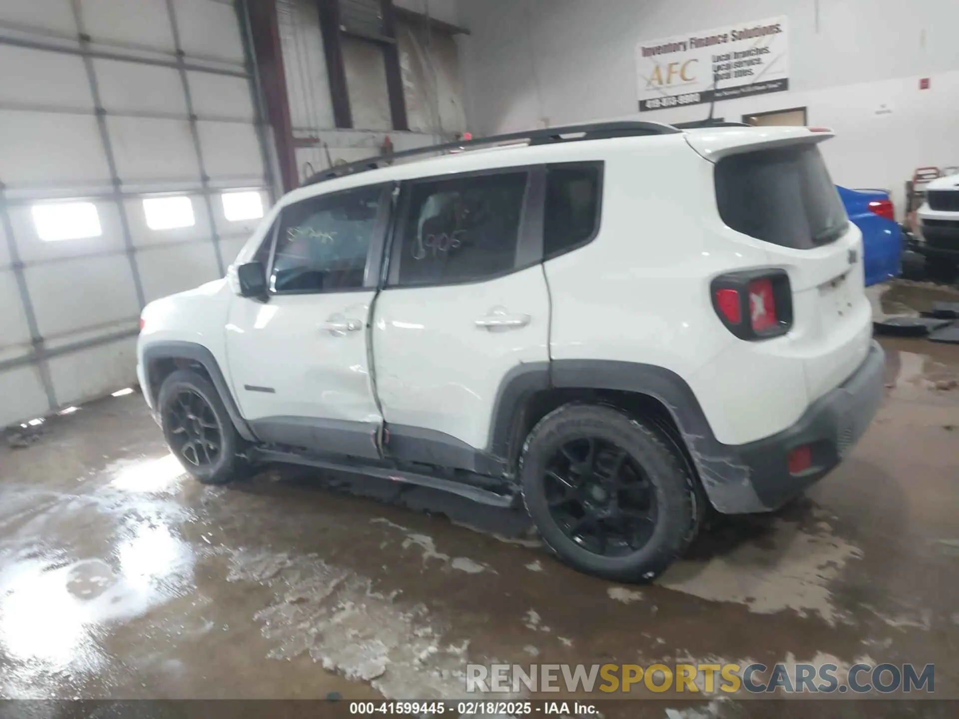 14 fotografías del automóvil dañado ZACNJABBXLPL10367 JEEP RENEGADE 2020