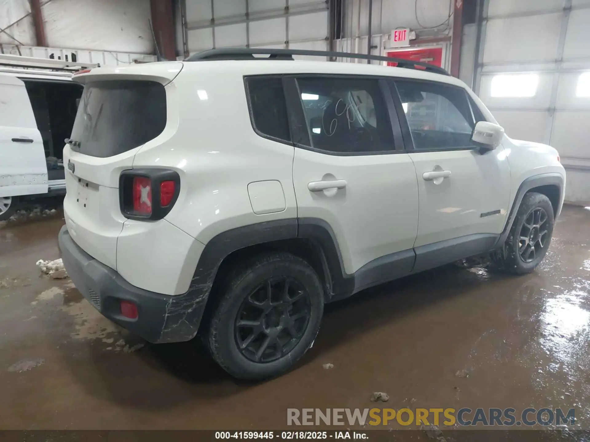 4 fotografías del automóvil dañado ZACNJABBXLPL10367 JEEP RENEGADE 2020