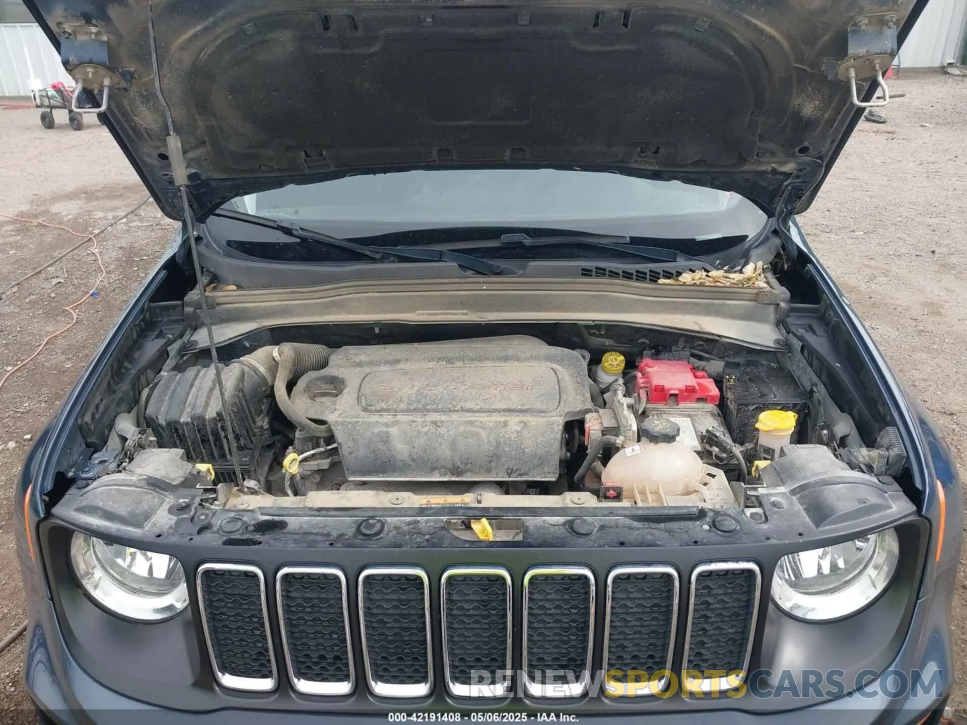 10 fotografías del automóvil dañado ZACNJBAB0LPL32160 JEEP RENEGADE 2020