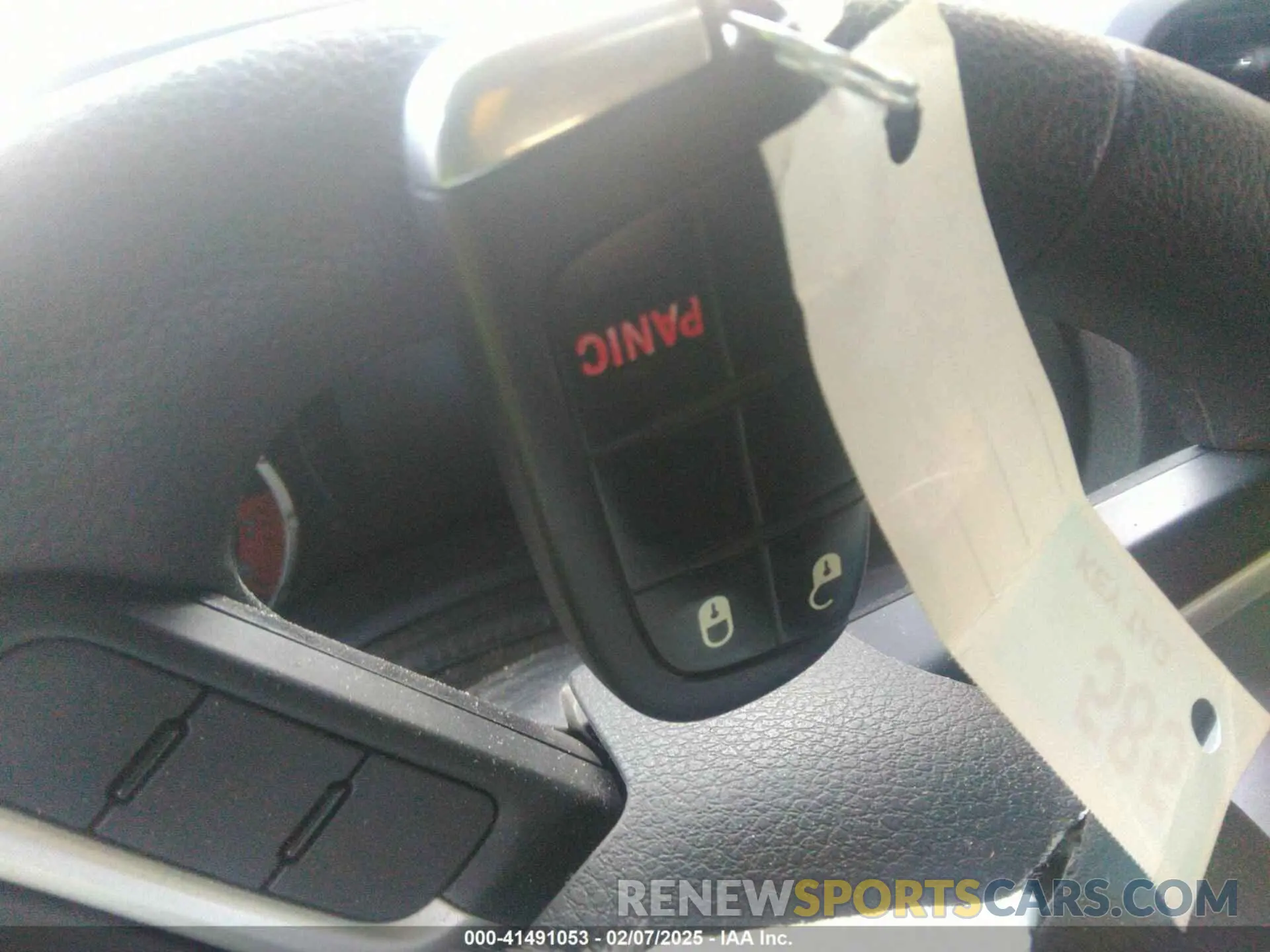 11 fotografías del automóvil dañado ZACNJBAB1LPL03878 JEEP RENEGADE 2020