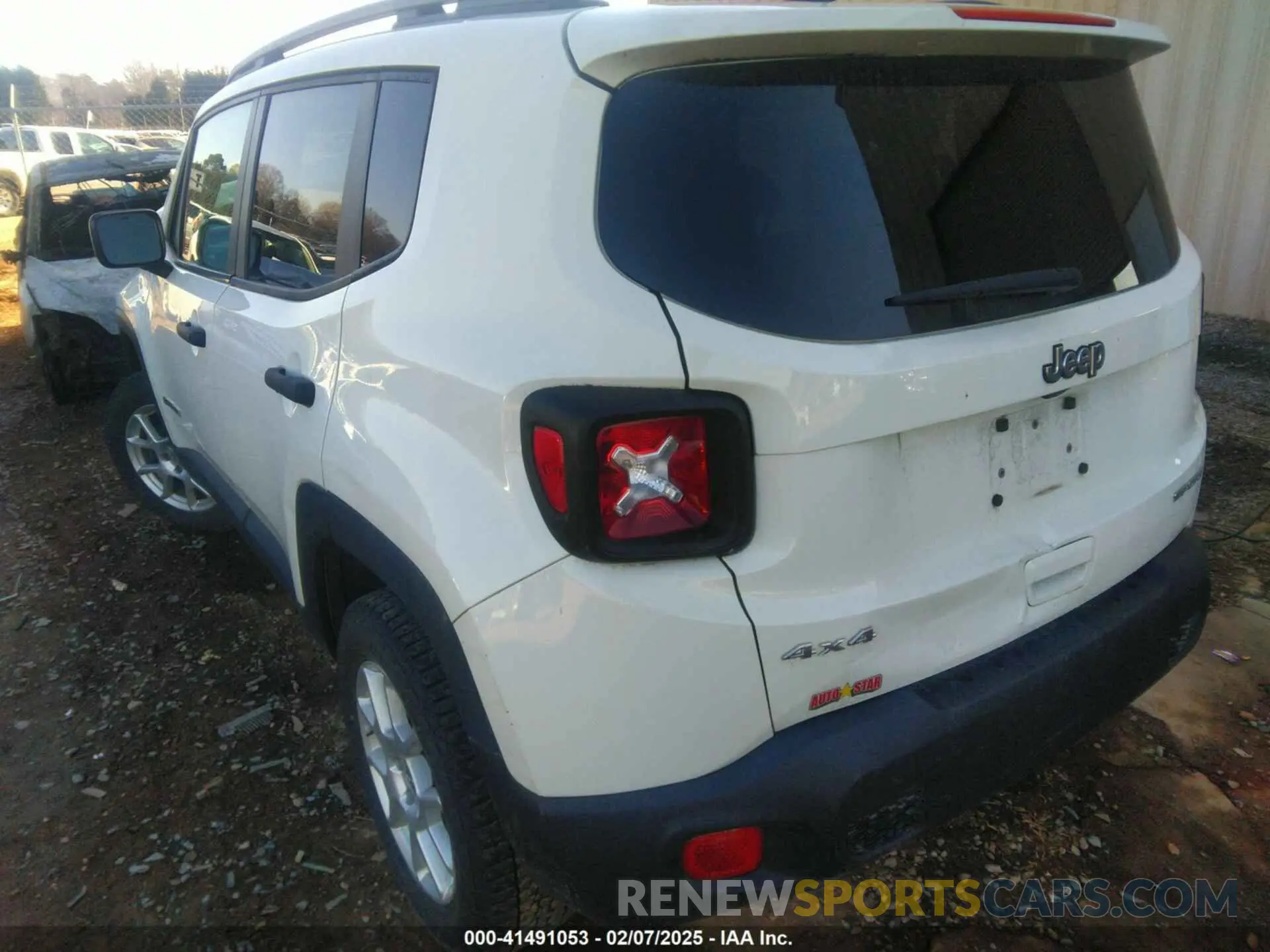 3 fotografías del automóvil dañado ZACNJBAB1LPL03878 JEEP RENEGADE 2020