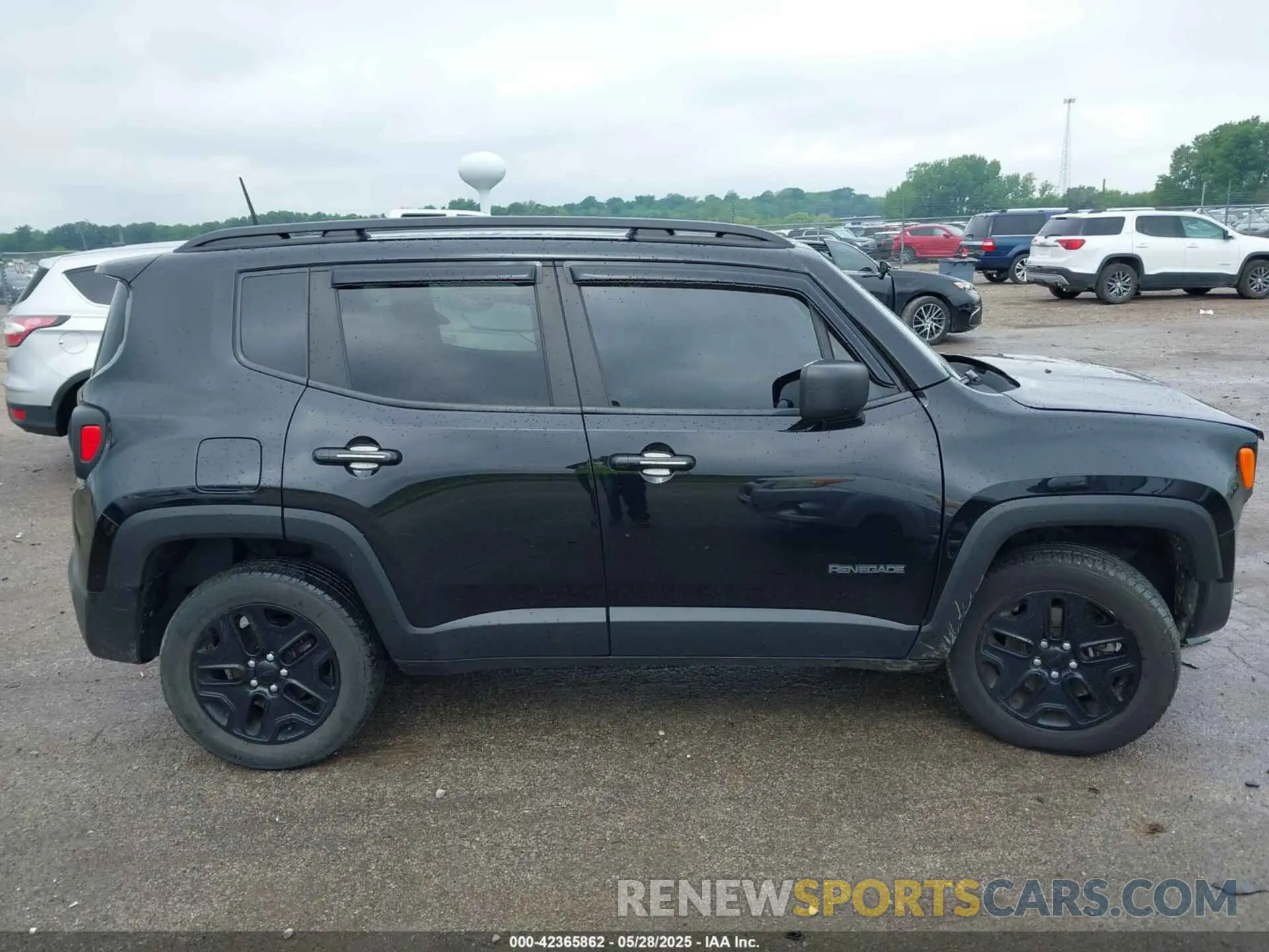 13 fotografías del automóvil dañado ZACNJBAB1LPL13505 JEEP RENEGADE 2020