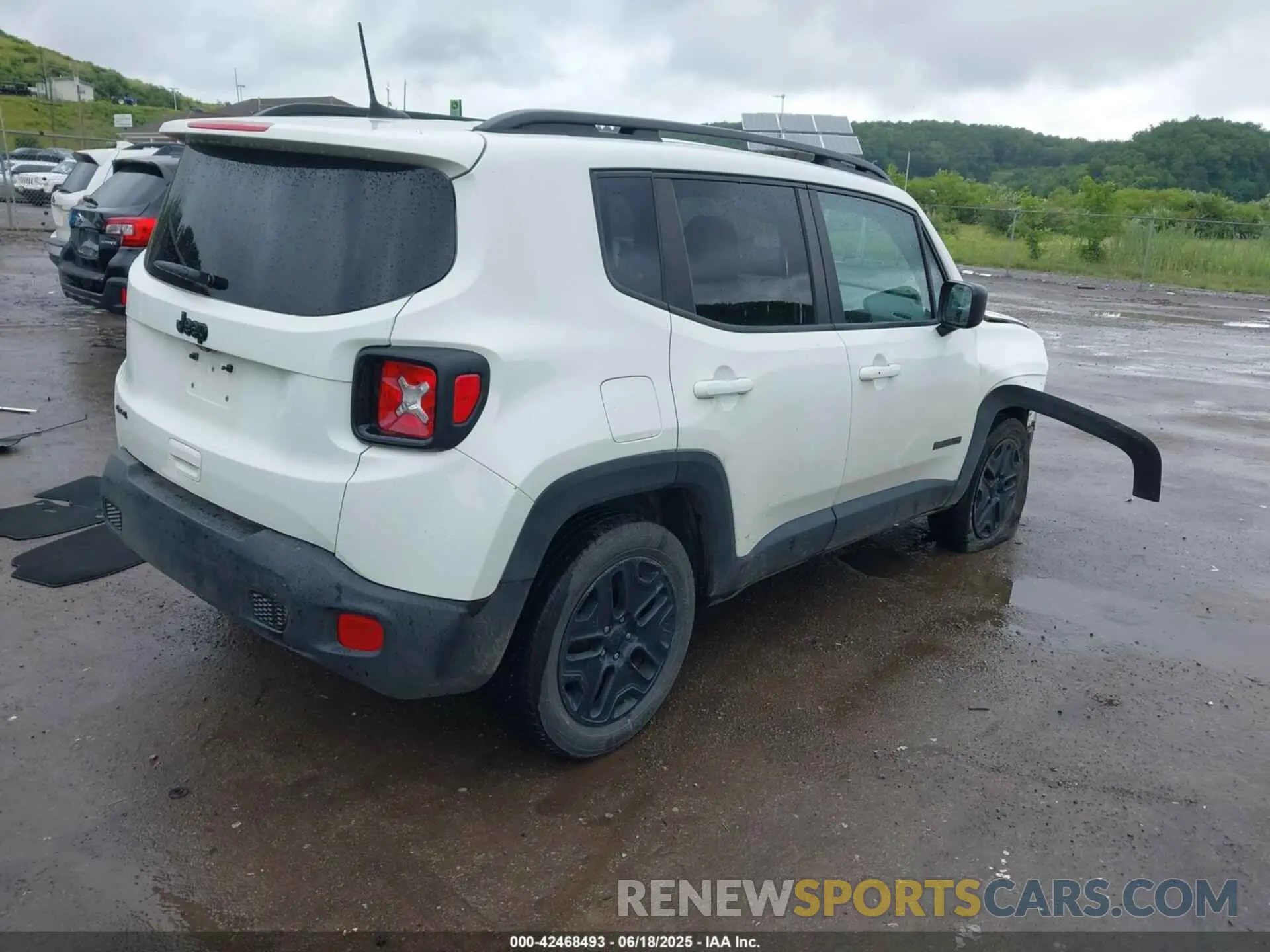 4 fotografías del automóvil dañado ZACNJBAB4LPL39273 JEEP RENEGADE 2020