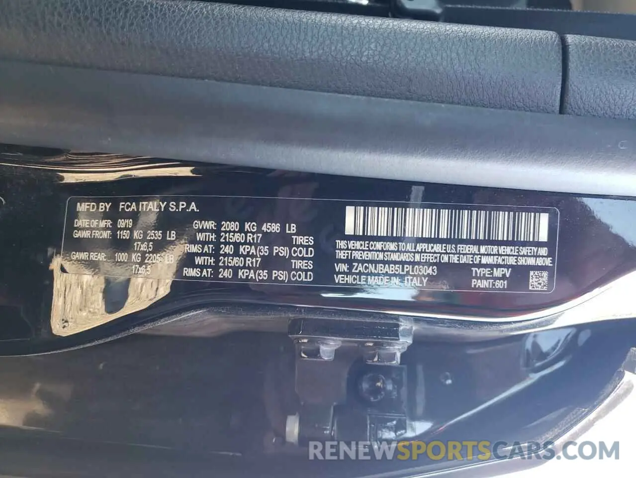 13 fotografías del automóvil dañado ZACNJBAB5LPL03043 JEEP RENEGADE 2020