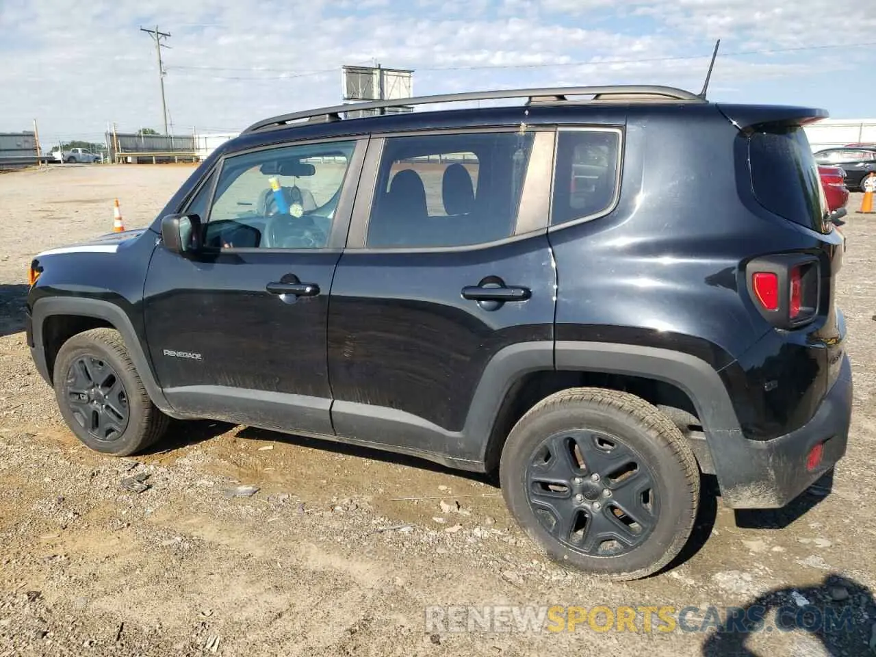 2 fotografías del automóvil dañado ZACNJBAB5LPL03043 JEEP RENEGADE 2020