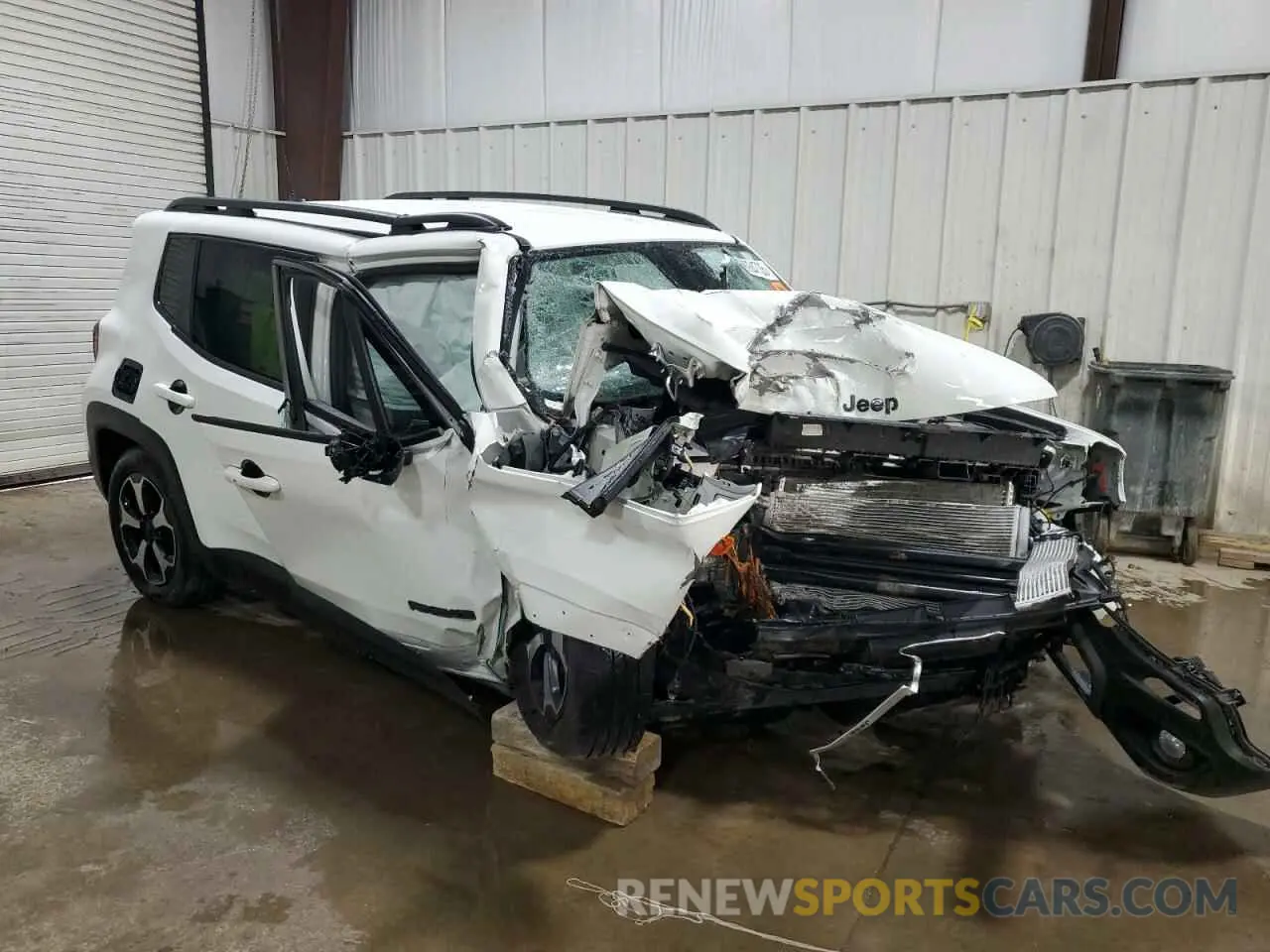 4 fotografías del automóvil dañado ZACNJBAB5LPL67390 JEEP RENEGADE 2020
