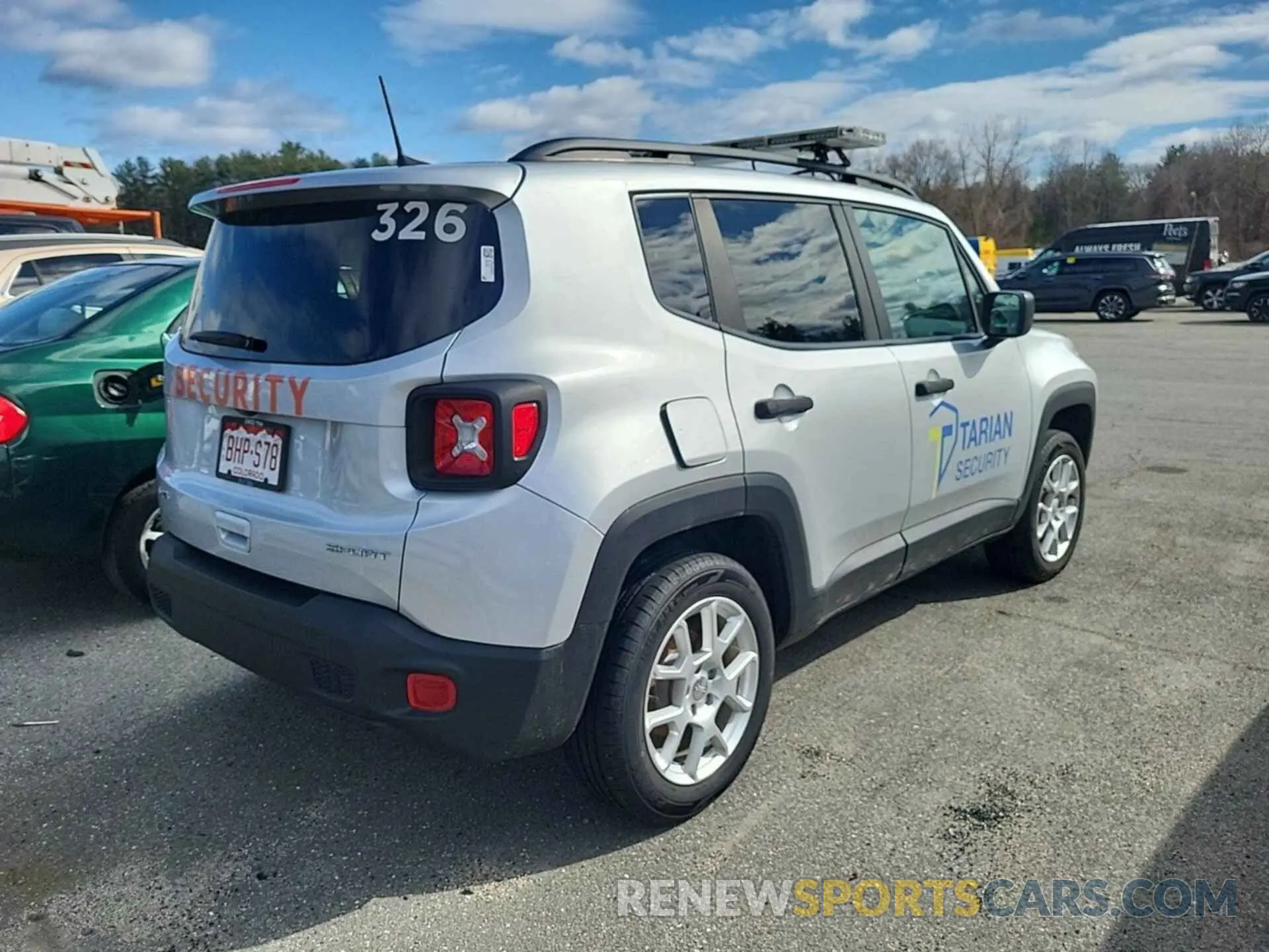 31 fotografías del automóvil dañado ZACNJBAB9LPL47577 JEEP RENEGADE 2020