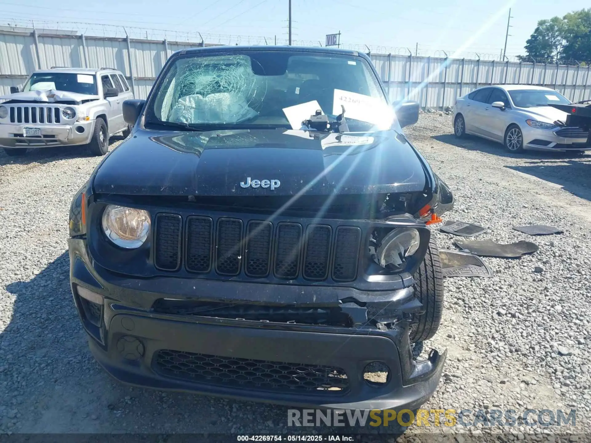 12 fotografías del automóvil dañado ZACNJBAB9LPL76867 JEEP RENEGADE 2020