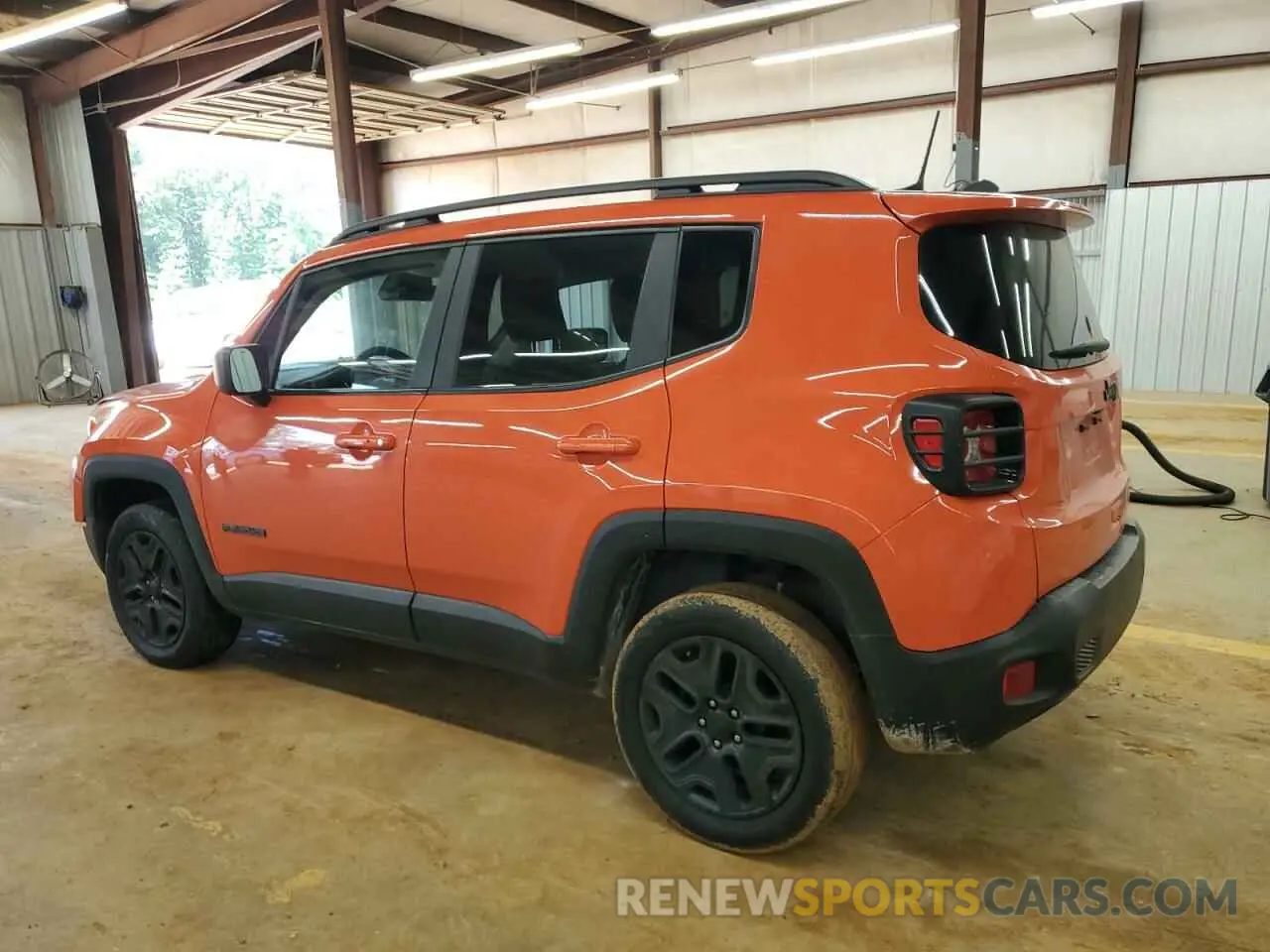 2 fotografías del automóvil dañado ZACNJBAB9LPL86959 JEEP RENEGADE 2020