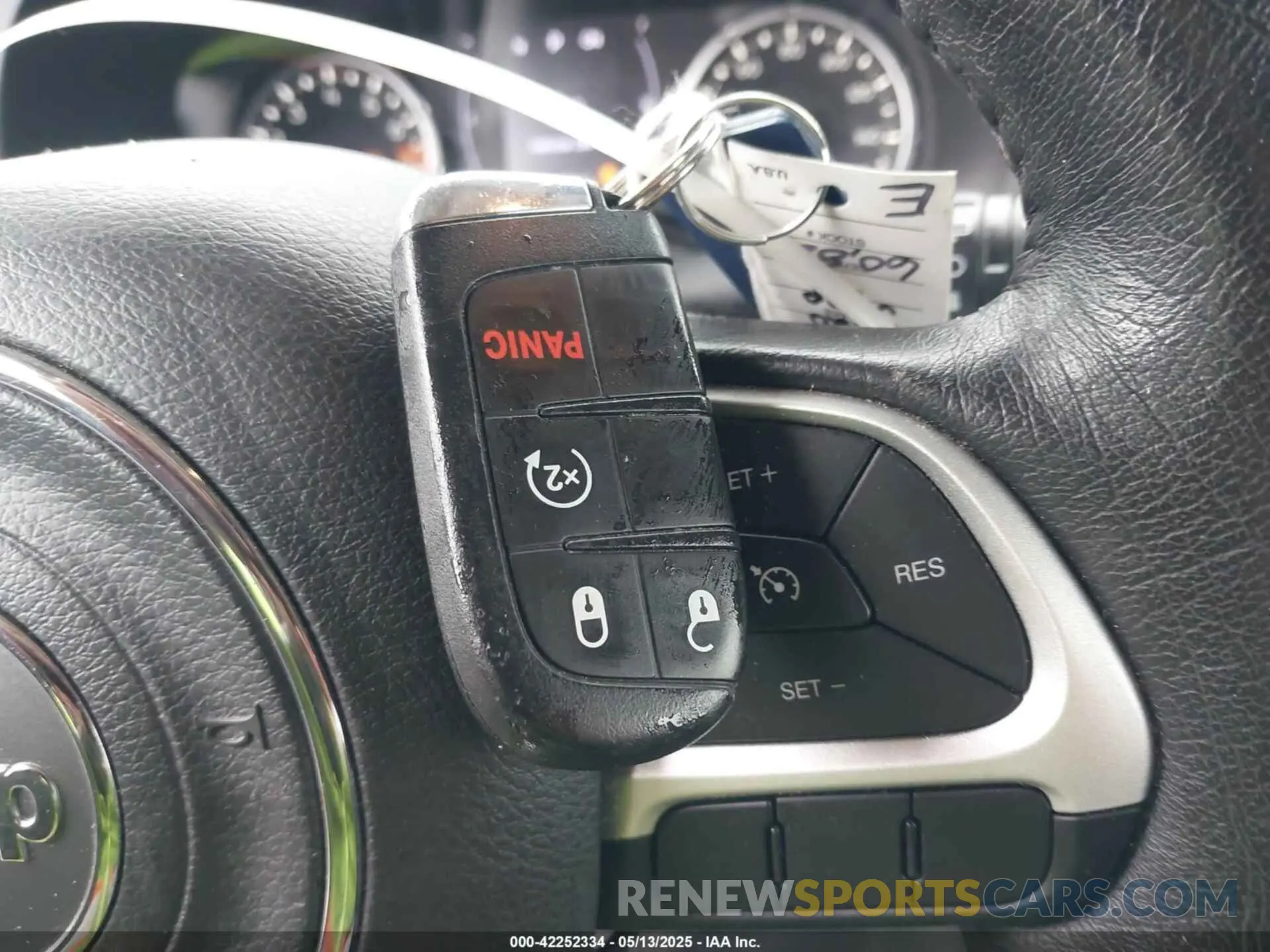 11 fotografías del automóvil dañado ZACNJBBB4LPL28384 JEEP RENEGADE 2020