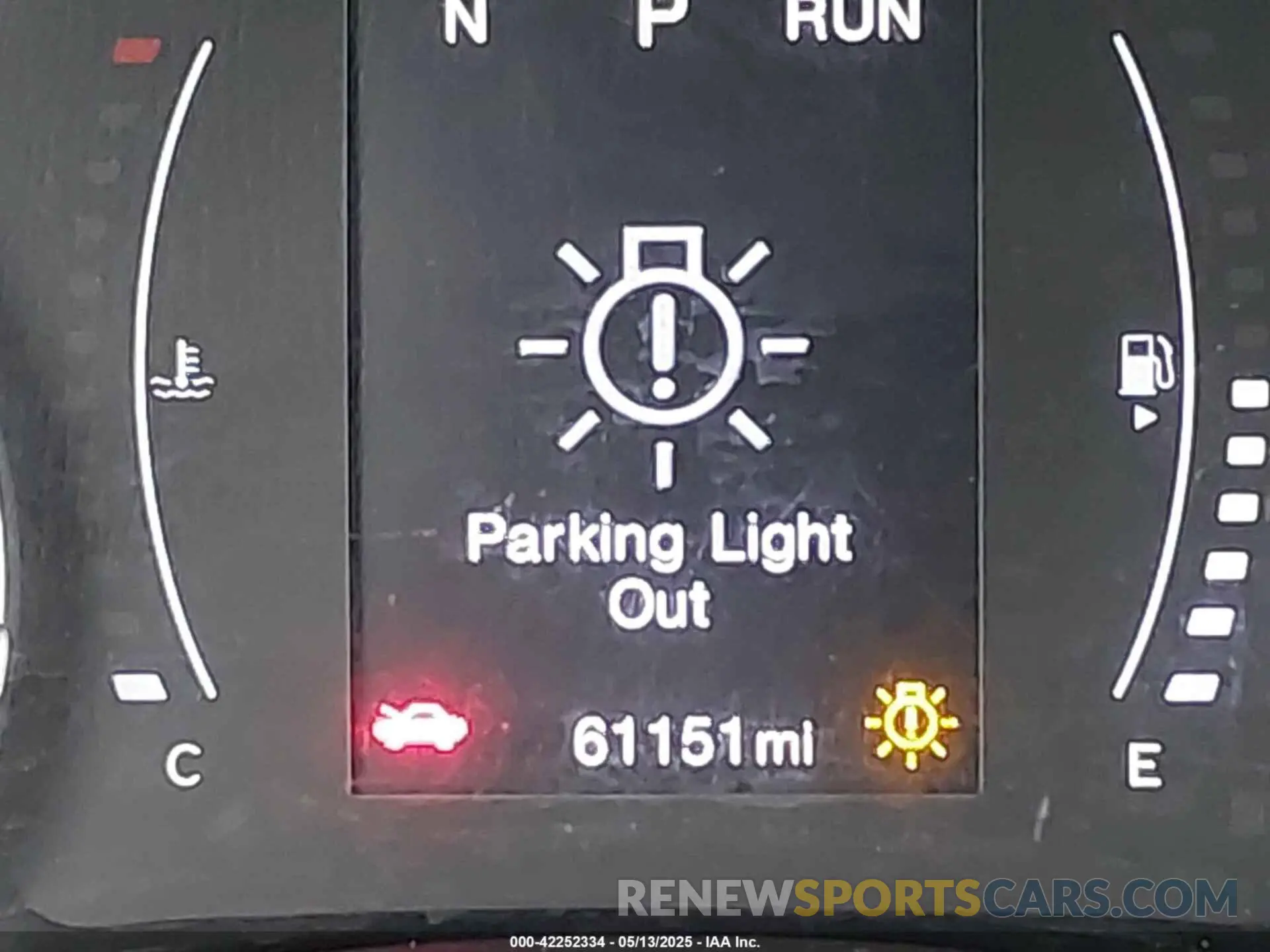 15 fotografías del automóvil dañado ZACNJBBB4LPL28384 JEEP RENEGADE 2020