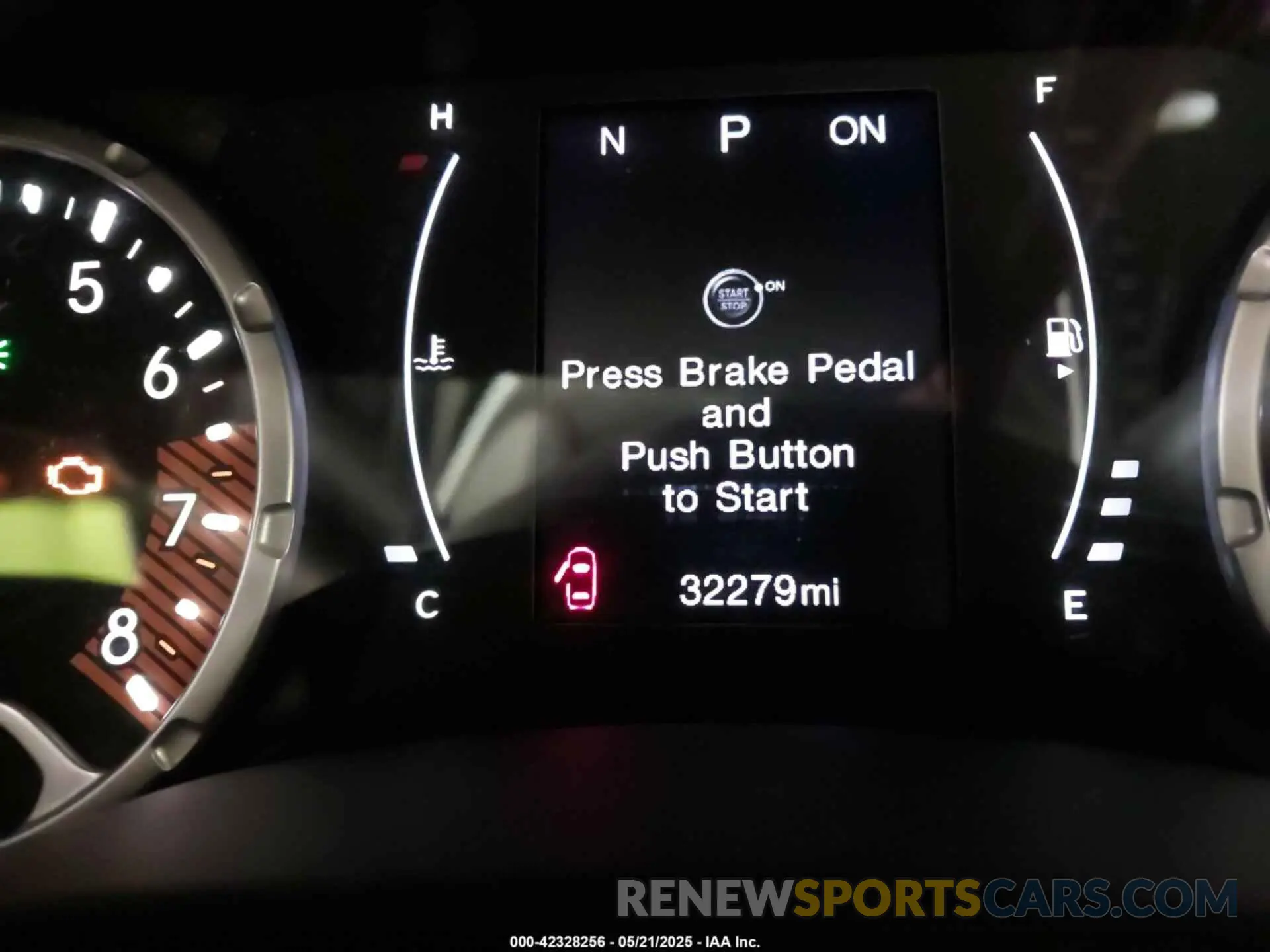 15 fotografías del automóvil dañado ZACNJBBB8LPL19526 JEEP RENEGADE 2020