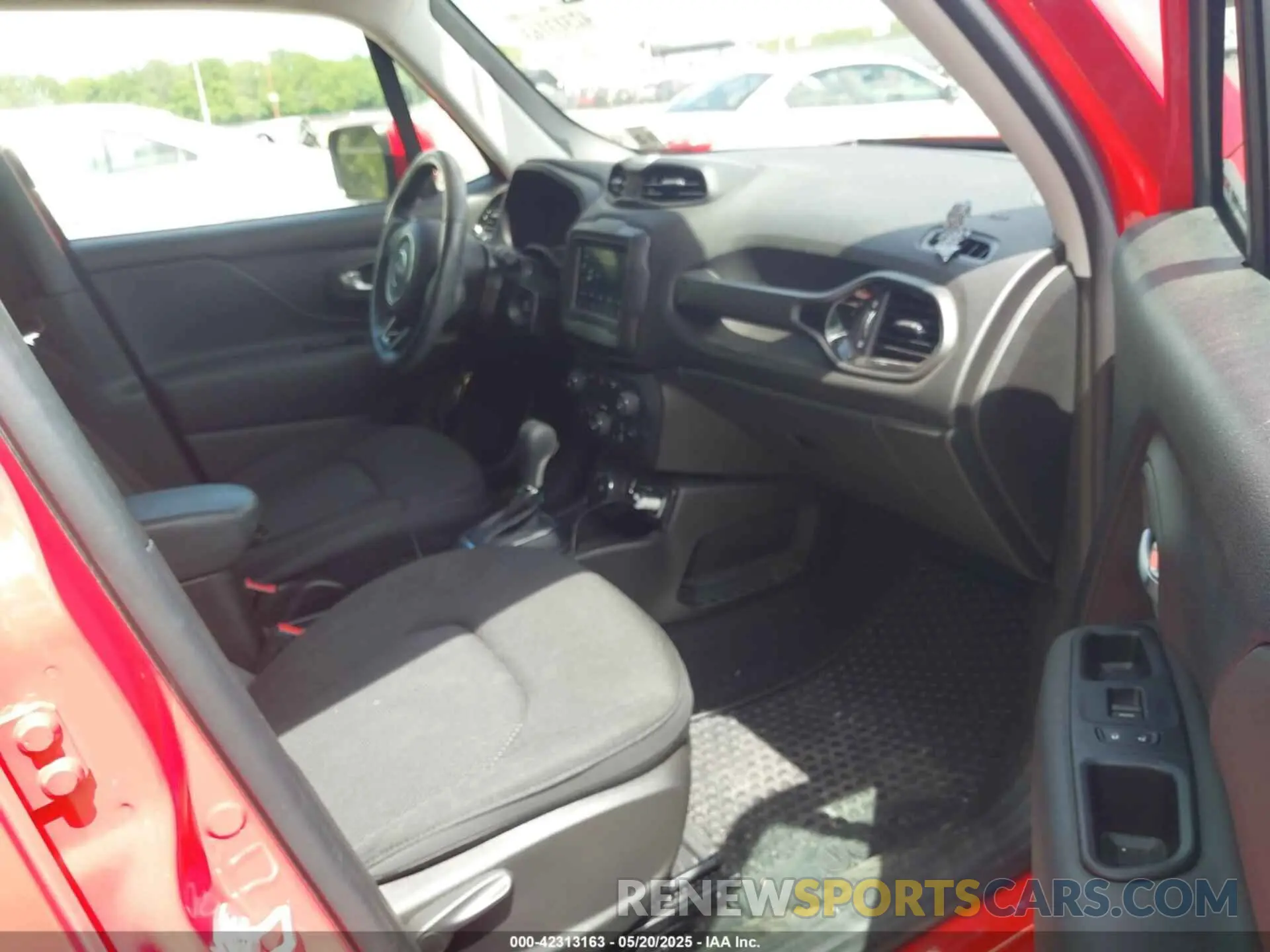5 fotografías del automóvil dañado ZACNJBBBXLPL84152 JEEP RENEGADE 2020