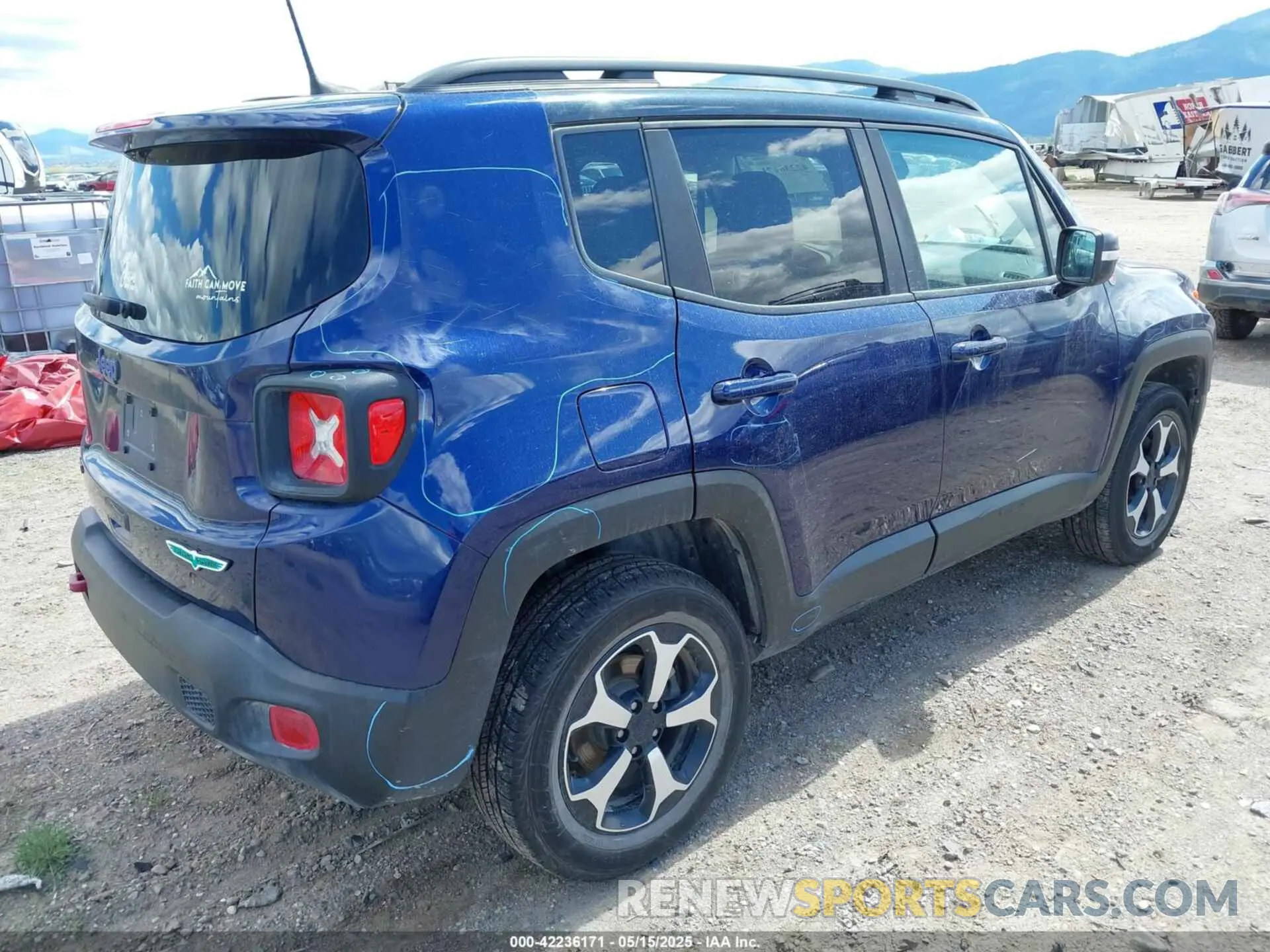 4 fotografías del automóvil dañado ZACNJBC16LPL78404 JEEP RENEGADE 2020