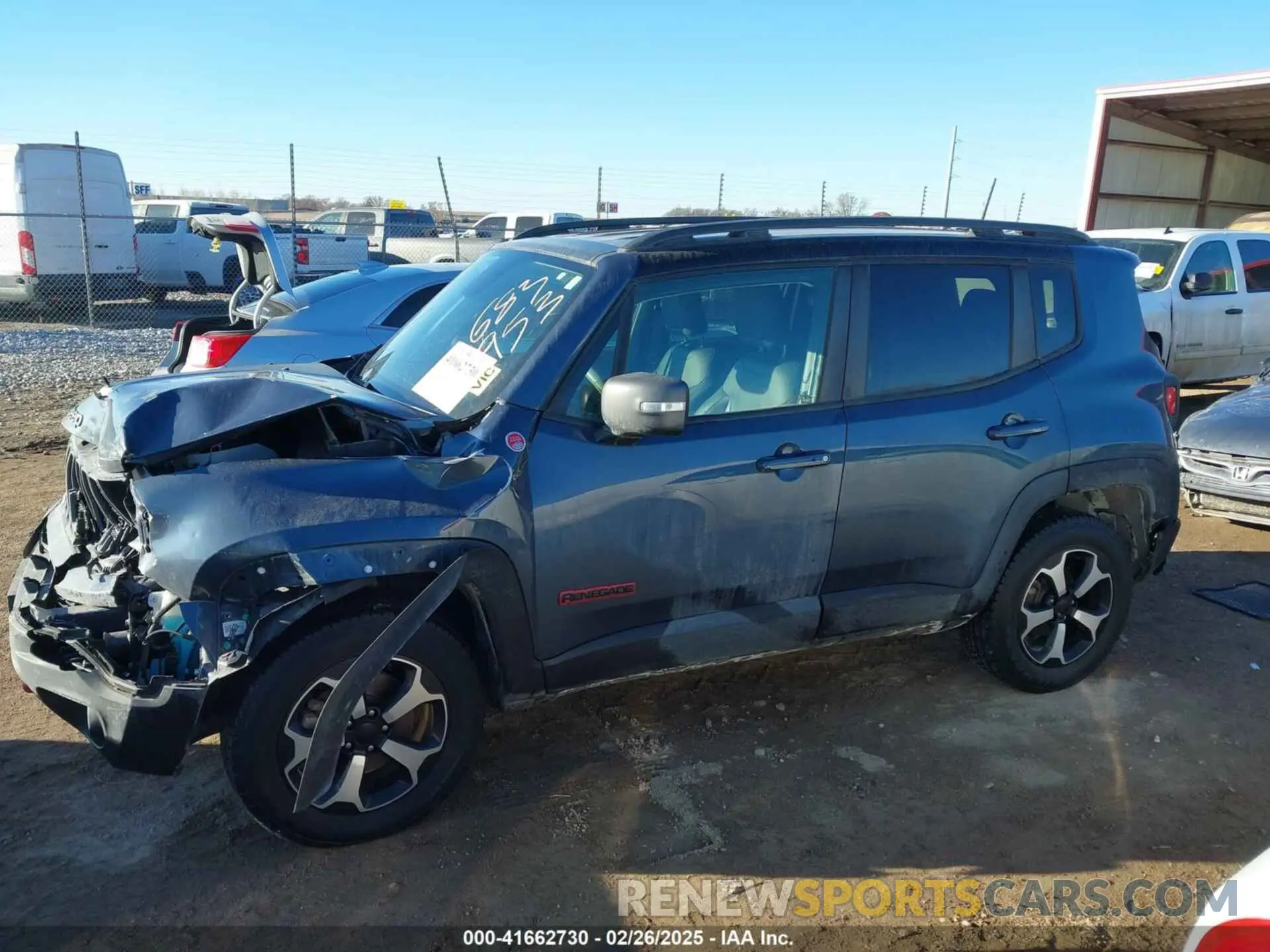 13 fotografías del automóvil dañado ZACNJBC17LPL78475 JEEP RENEGADE 2020