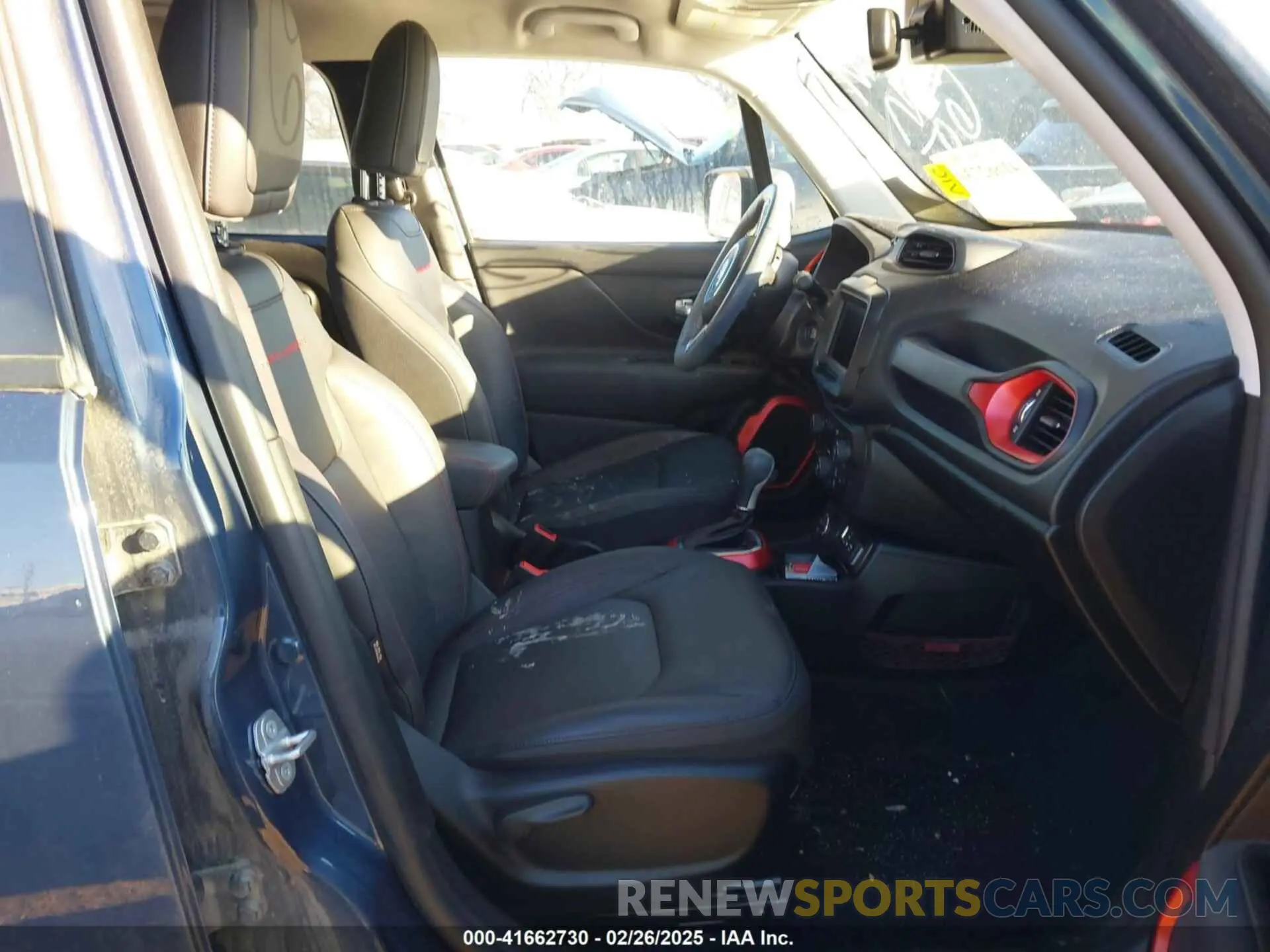 5 fotografías del automóvil dañado ZACNJBC17LPL78475 JEEP RENEGADE 2020