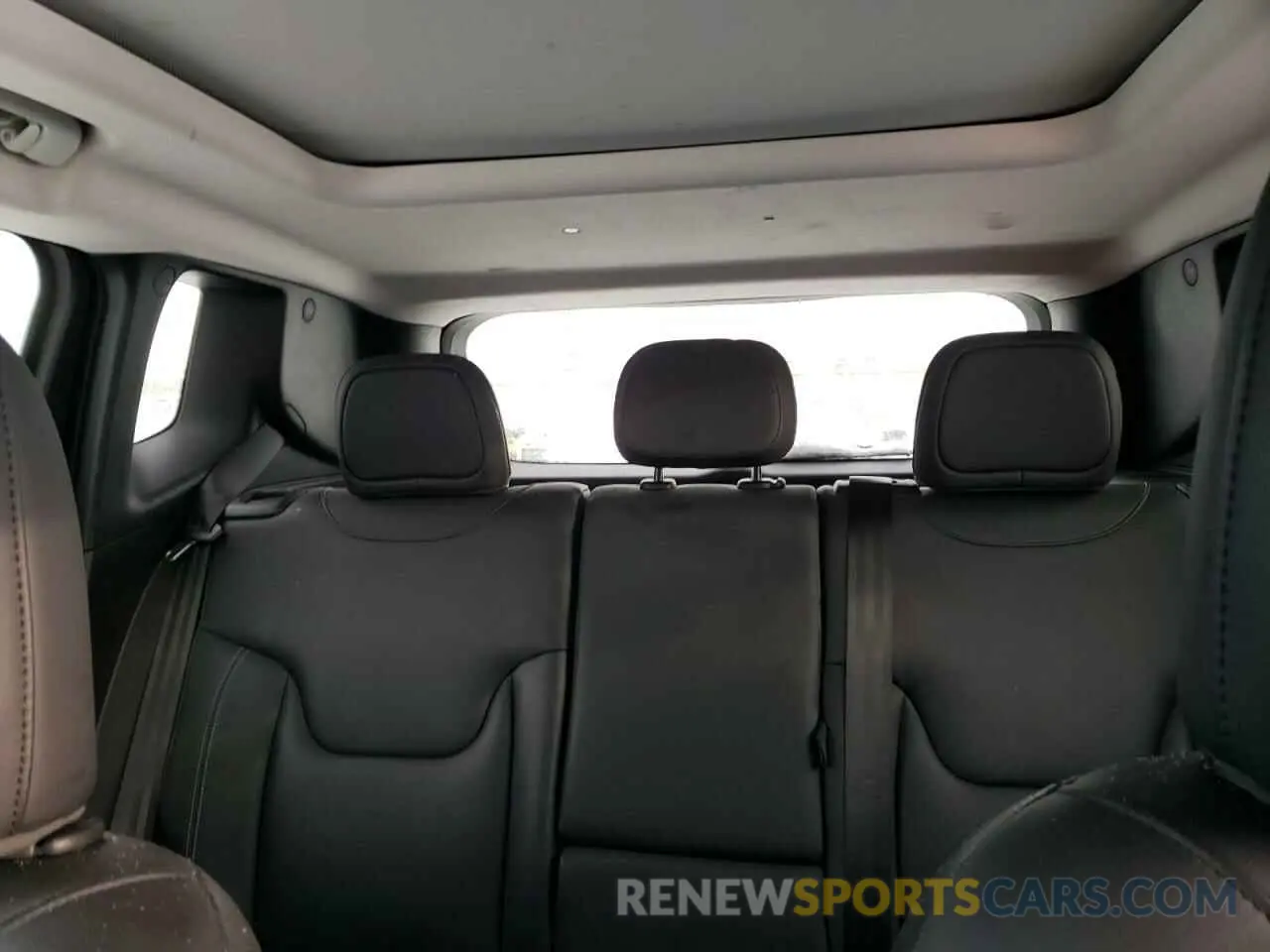 10 fotografías del automóvil dañado ZACNJBD17LPL70570 JEEP RENEGADE 2020