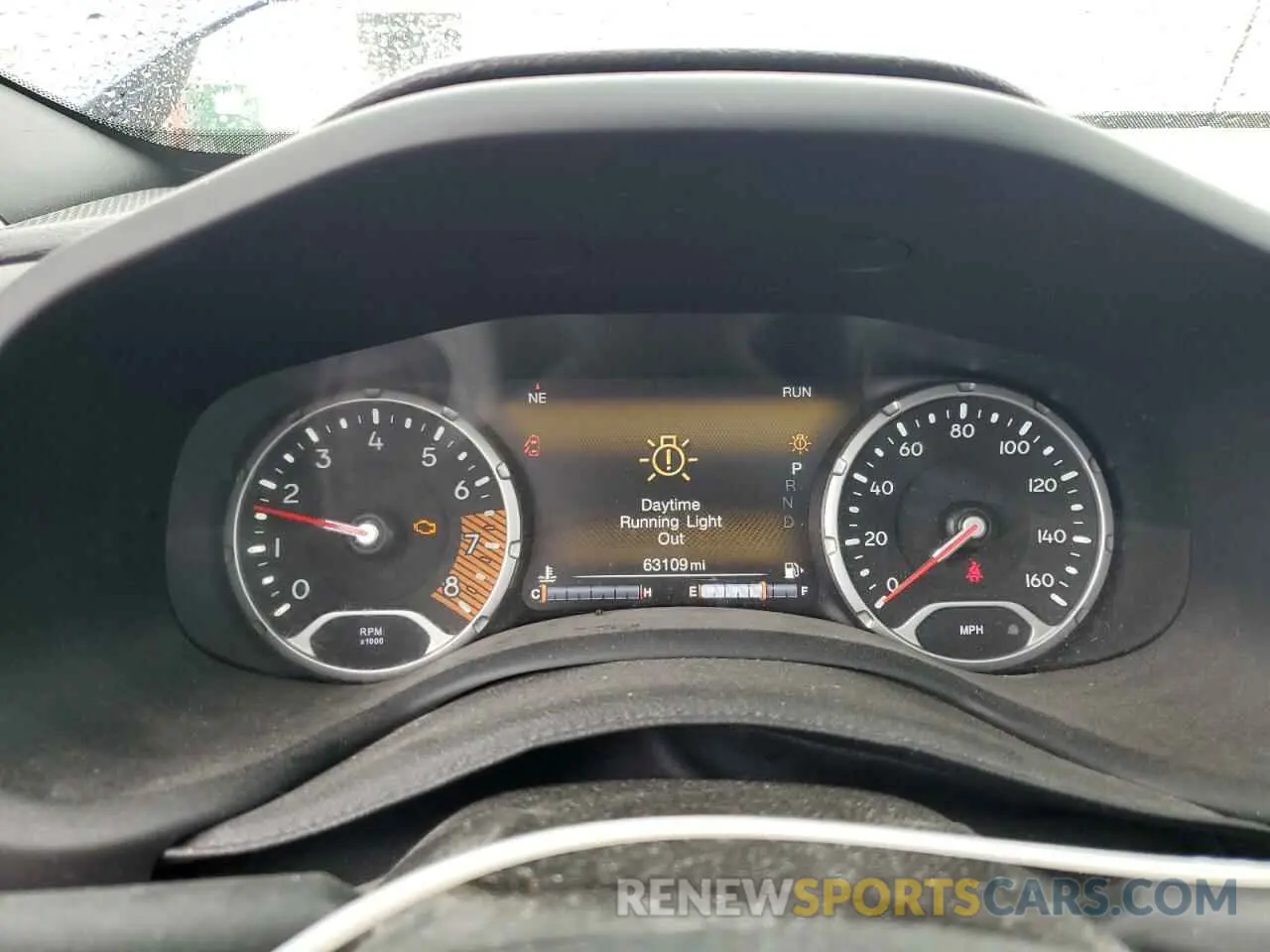9 fotografías del automóvil dañado ZACNJBD18LPL82744 JEEP RENEGADE 2020