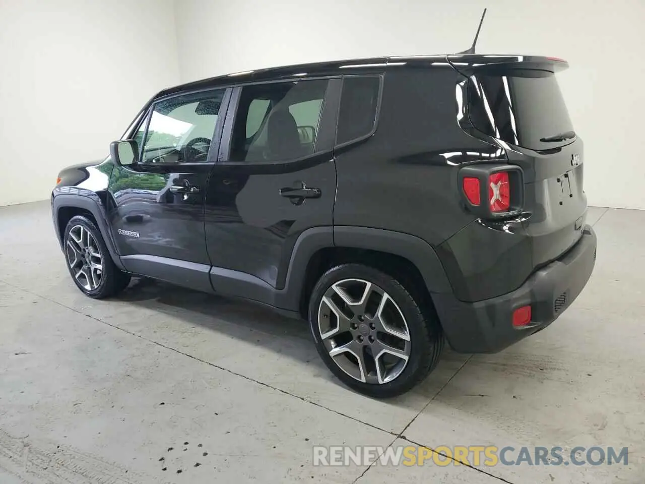 2 fotografías del automóvil dañado ZACNJCAB5MPM33279 JEEP RENEGADE 2021