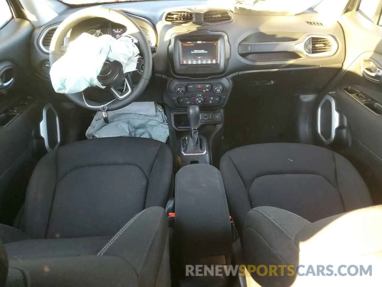 8 fotografías del automóvil dañado ZACNJCAB8MPM18162 JEEP RENEGADE 2021