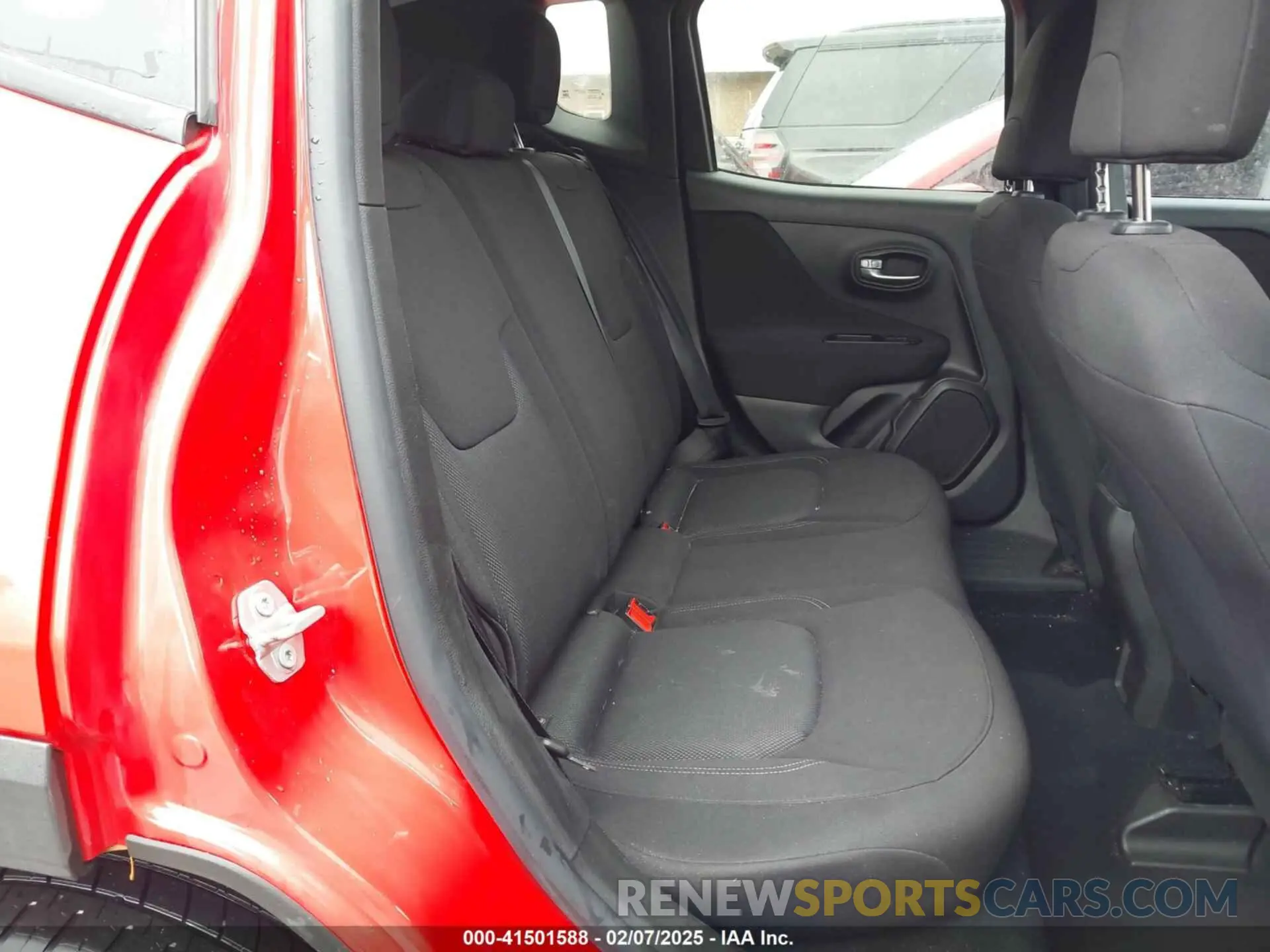8 fotografías del automóvil dañado ZACNJCABXMPM43273 JEEP RENEGADE 2021