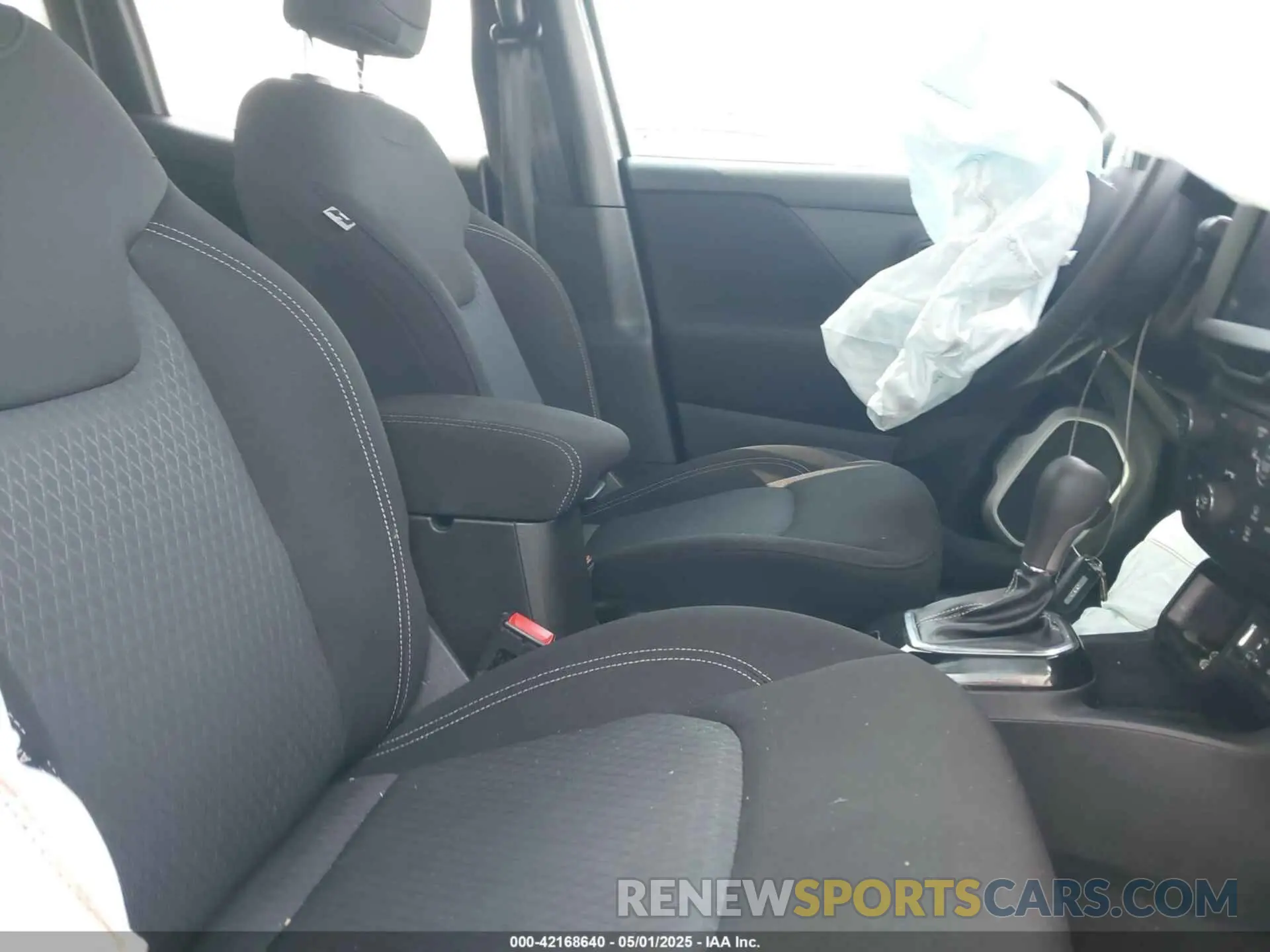 5 fotografías del automóvil dañado ZACNJCBB0MPM51753 JEEP RENEGADE 2021