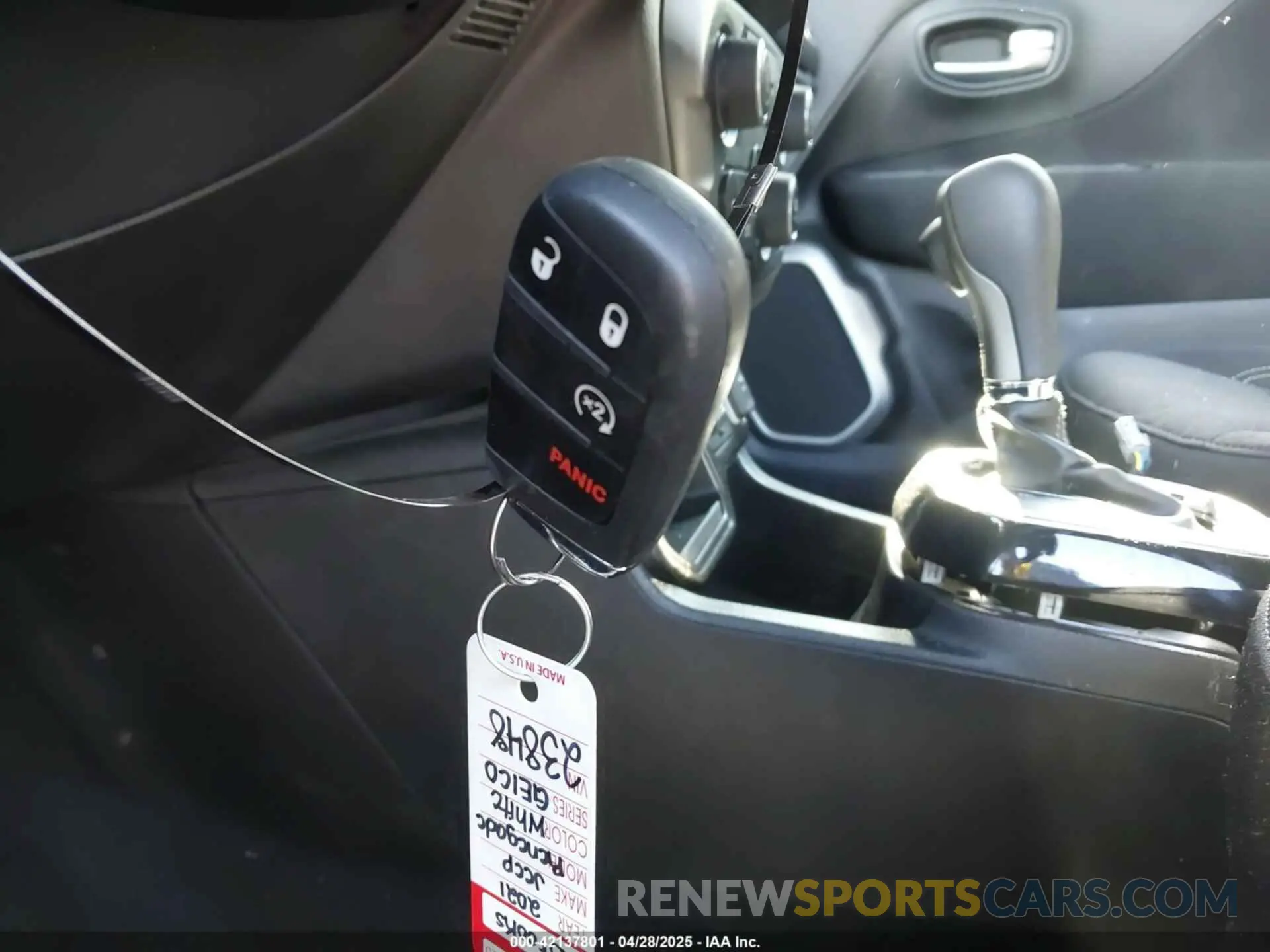 11 fotografías del automóvil dañado ZACNJCBB0MPM69573 JEEP RENEGADE 2021