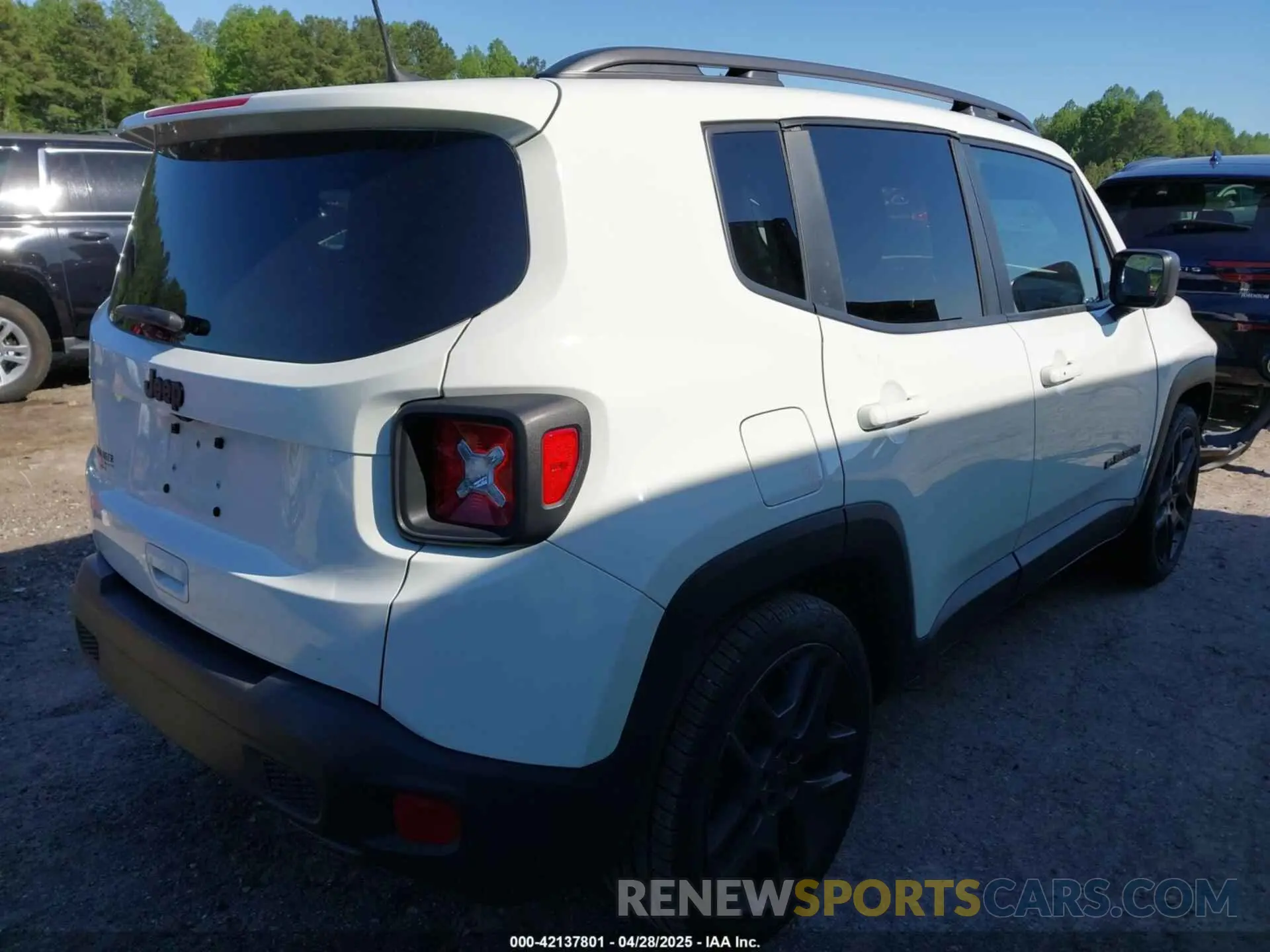 4 fotografías del automóvil dañado ZACNJCBB0MPM69573 JEEP RENEGADE 2021